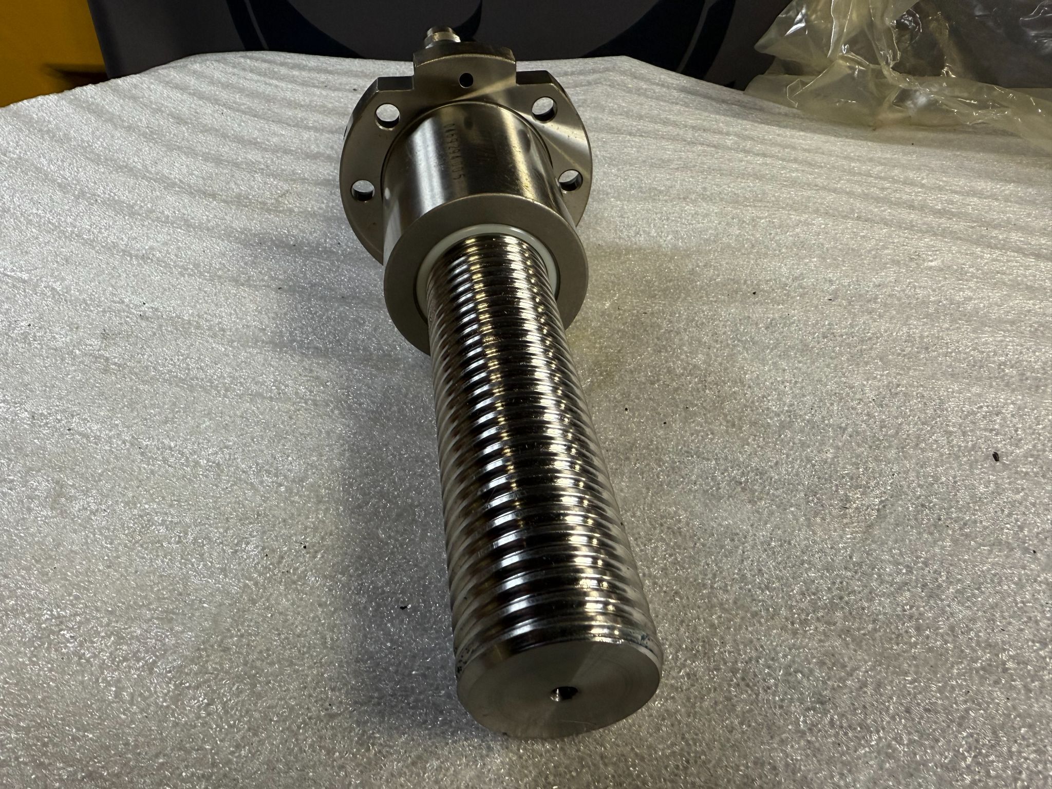 HIWIN 0469294005 Precision Ball Screw Assembly NEW 3