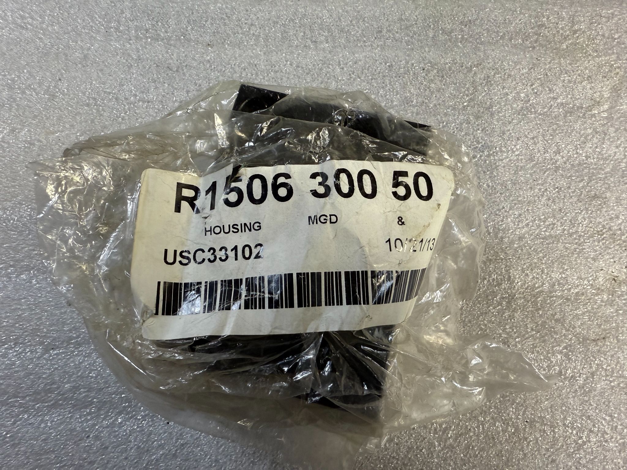 BOSCH REXROTH R151034990 Ball Screw Assembly 32x10RX3,969 (866mm) NEW 5