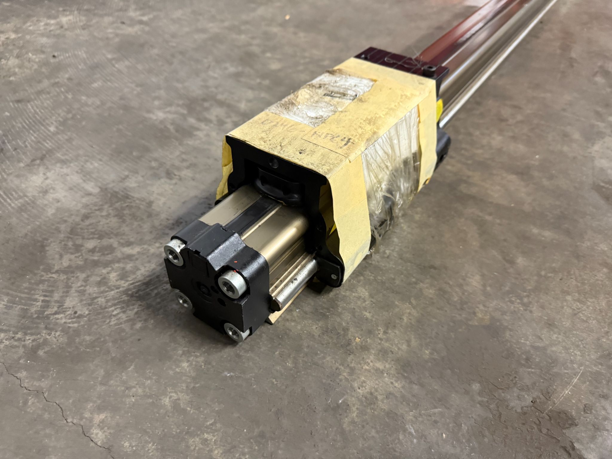 ASCO NUMATICS S5222501250M00 Rodless Pneumatic Actuator, Bore: 50mm, Stroke: 49" USED 1