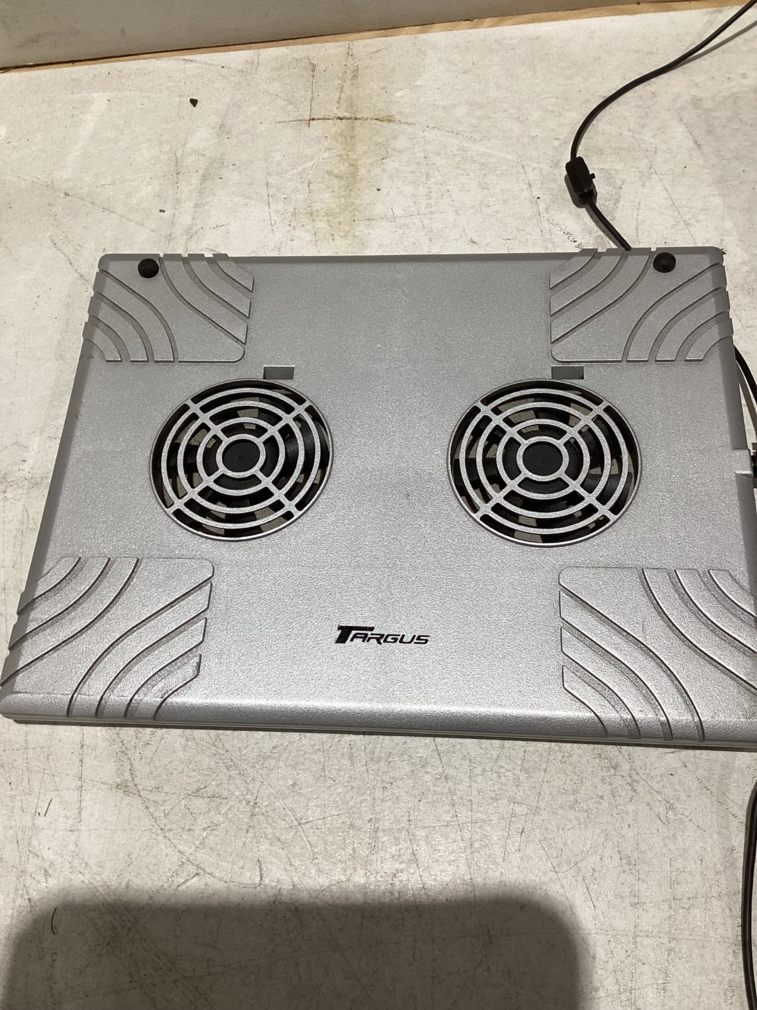TARGUS 40139382 Laptop Cooling Pad Dual Fan USED 1