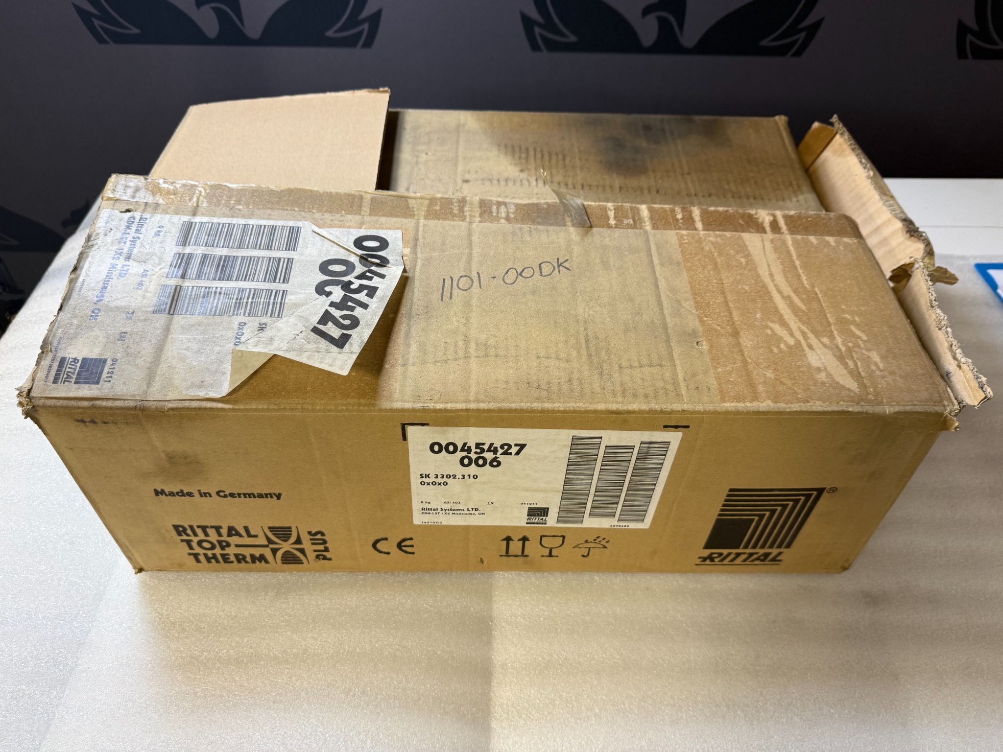 RITTAL SK 3302.310 TopTherm Enclosure Cooling Unit NEW 0