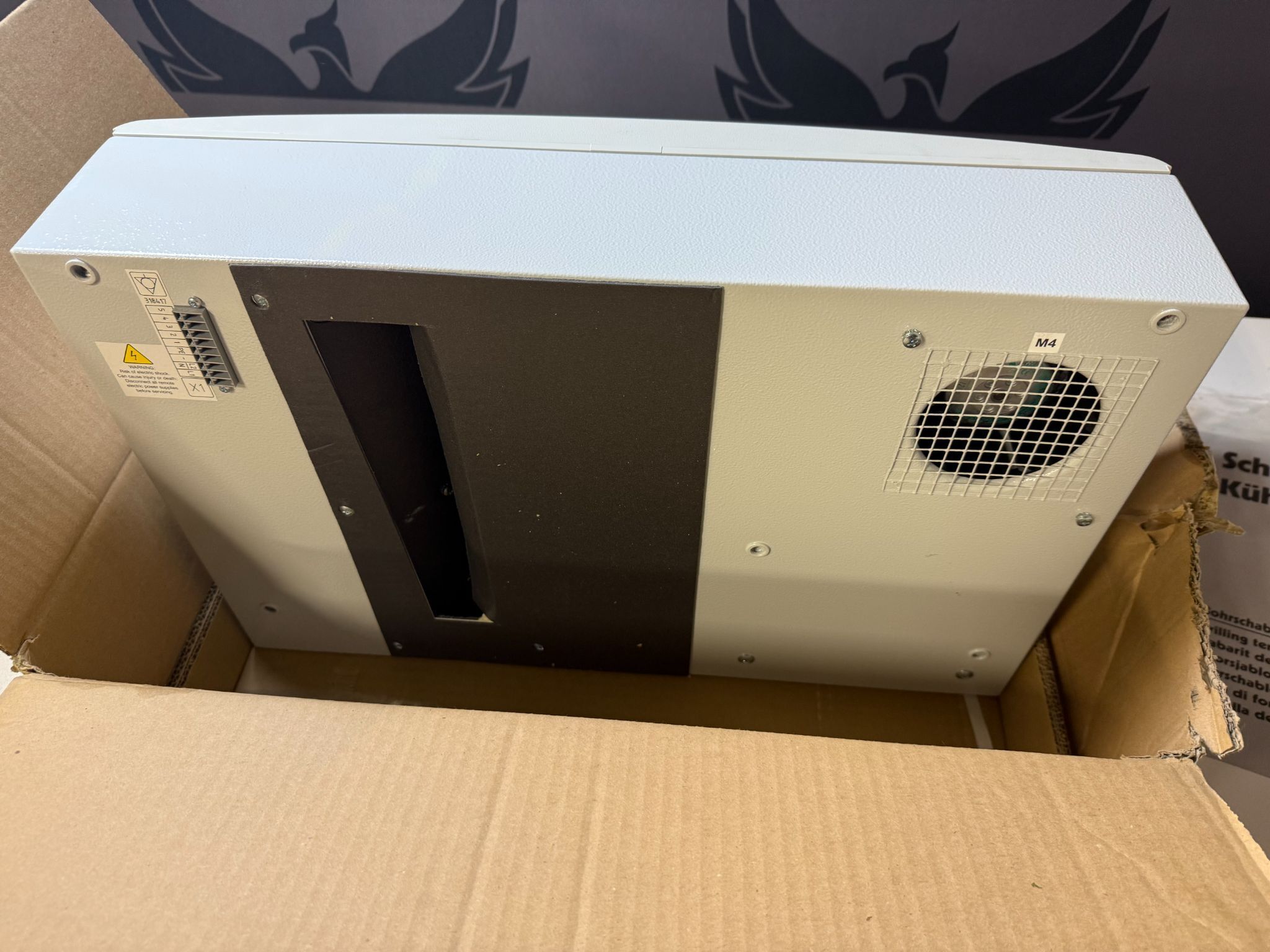 RITTAL SK 3302.310 TopTherm Enclosure Cooling Unit NEW 3