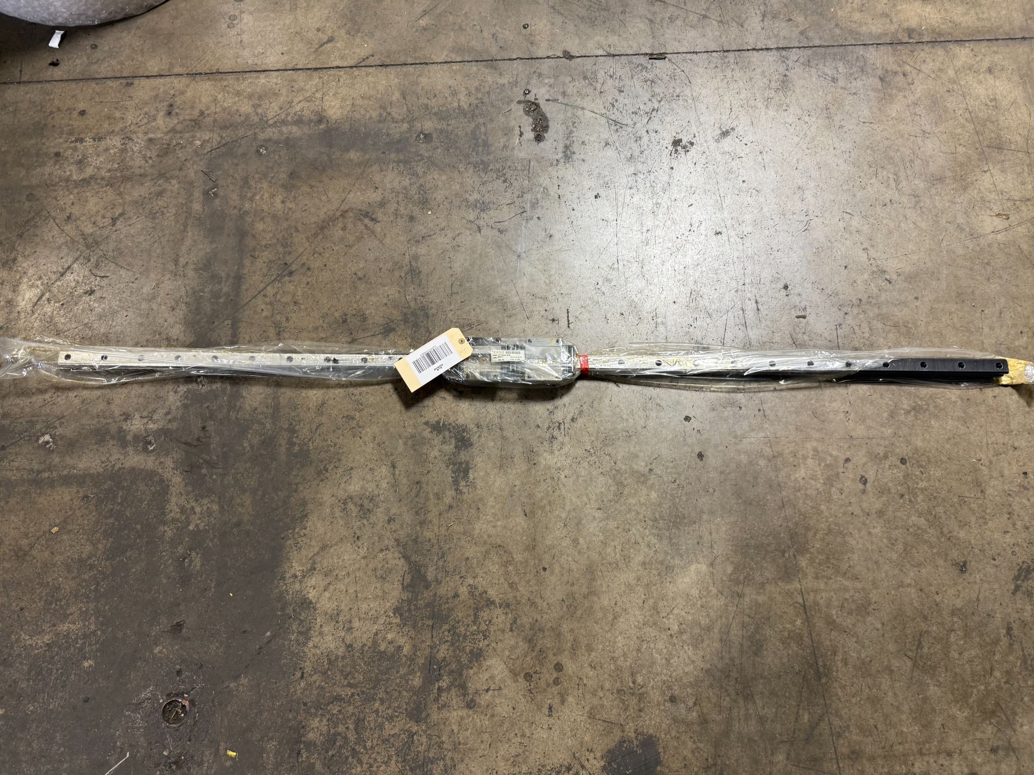 THK HSR35A2QZUU+2040L Linear Guide Rail Assembly (2040mm) NEW 0