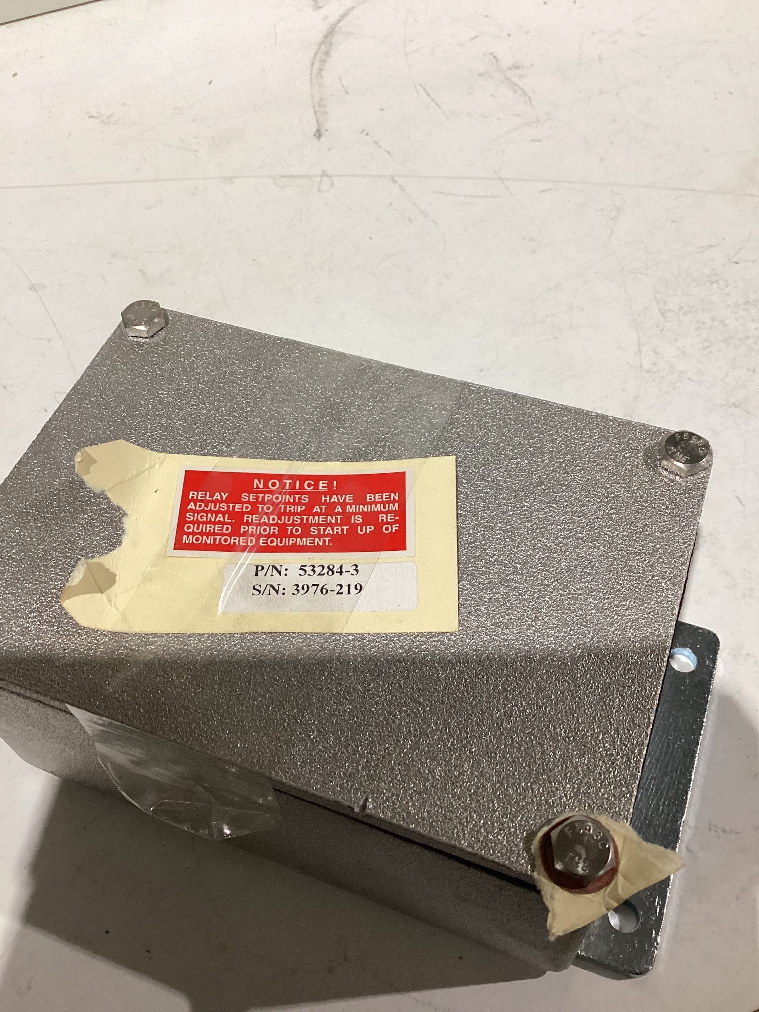 Vitec 53384-3 Electronic Vibration Switch Model 433A USED 2