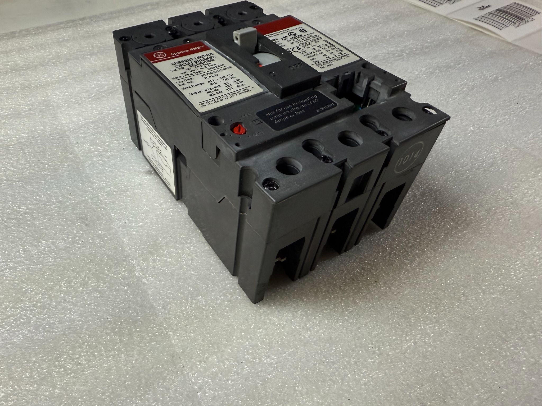 GENERAL ELECTRIC SELA36AT0060 600VAC 60A Current Limiting Circuit Breaker USED 2