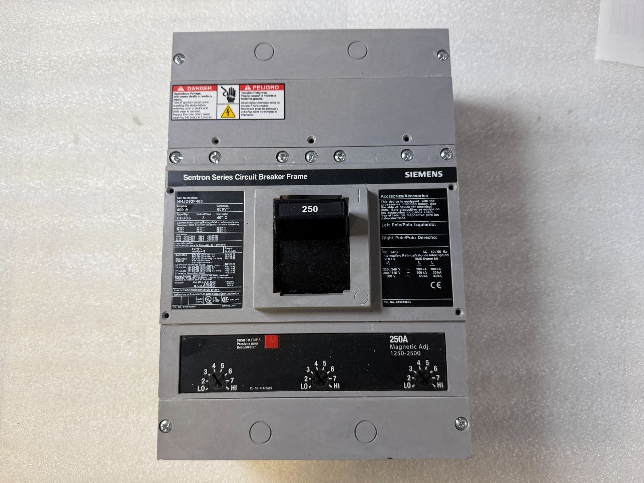 SIEMENS HHJD63F400 Sentron Molded Case Circuit Breaker 600V 400A USED 0