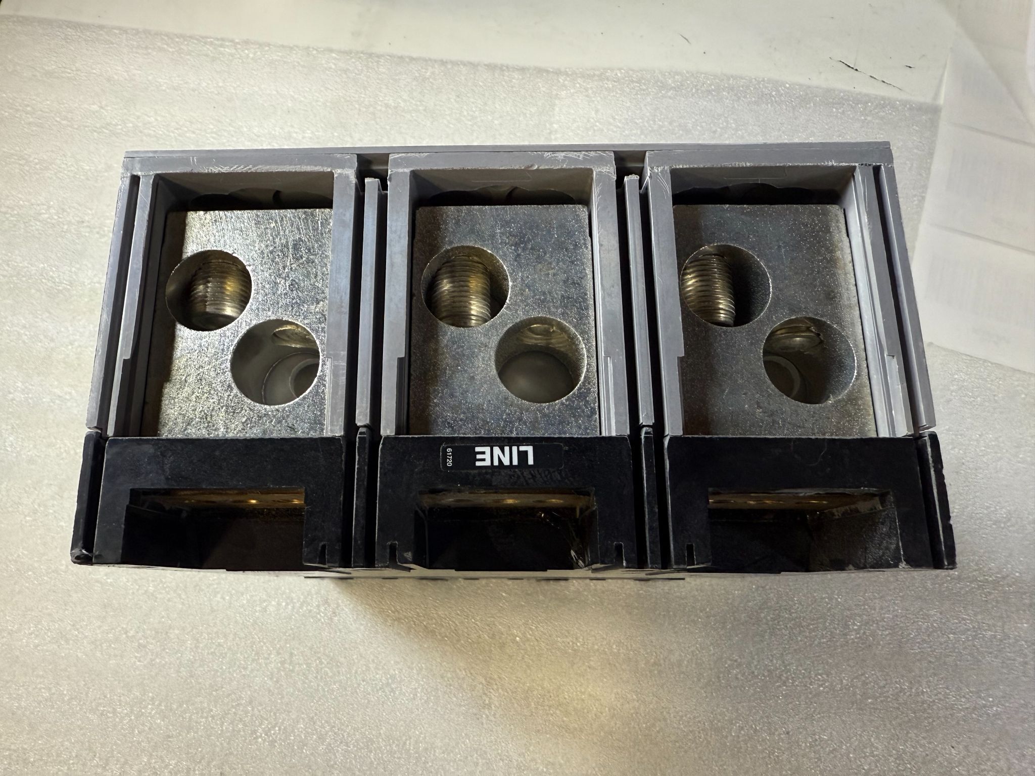 SIEMENS HHJD63F400 Sentron Molded Case Circuit Breaker 600V 400A USED 4