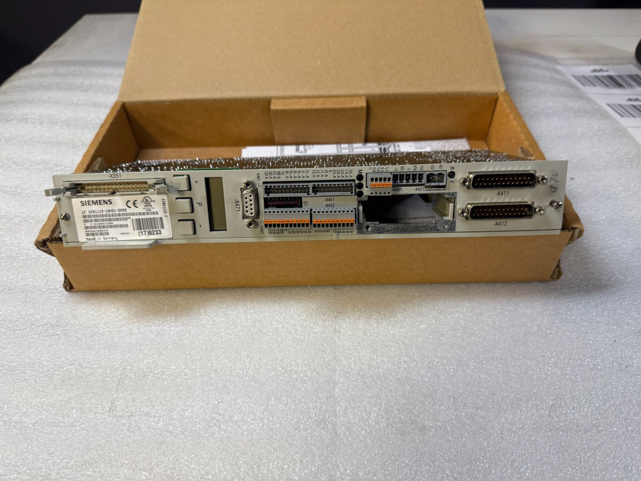 SIEMENS 6SN1118‑0NH01‑0AA0 SIMODRIVE 611U Control Board USED 1