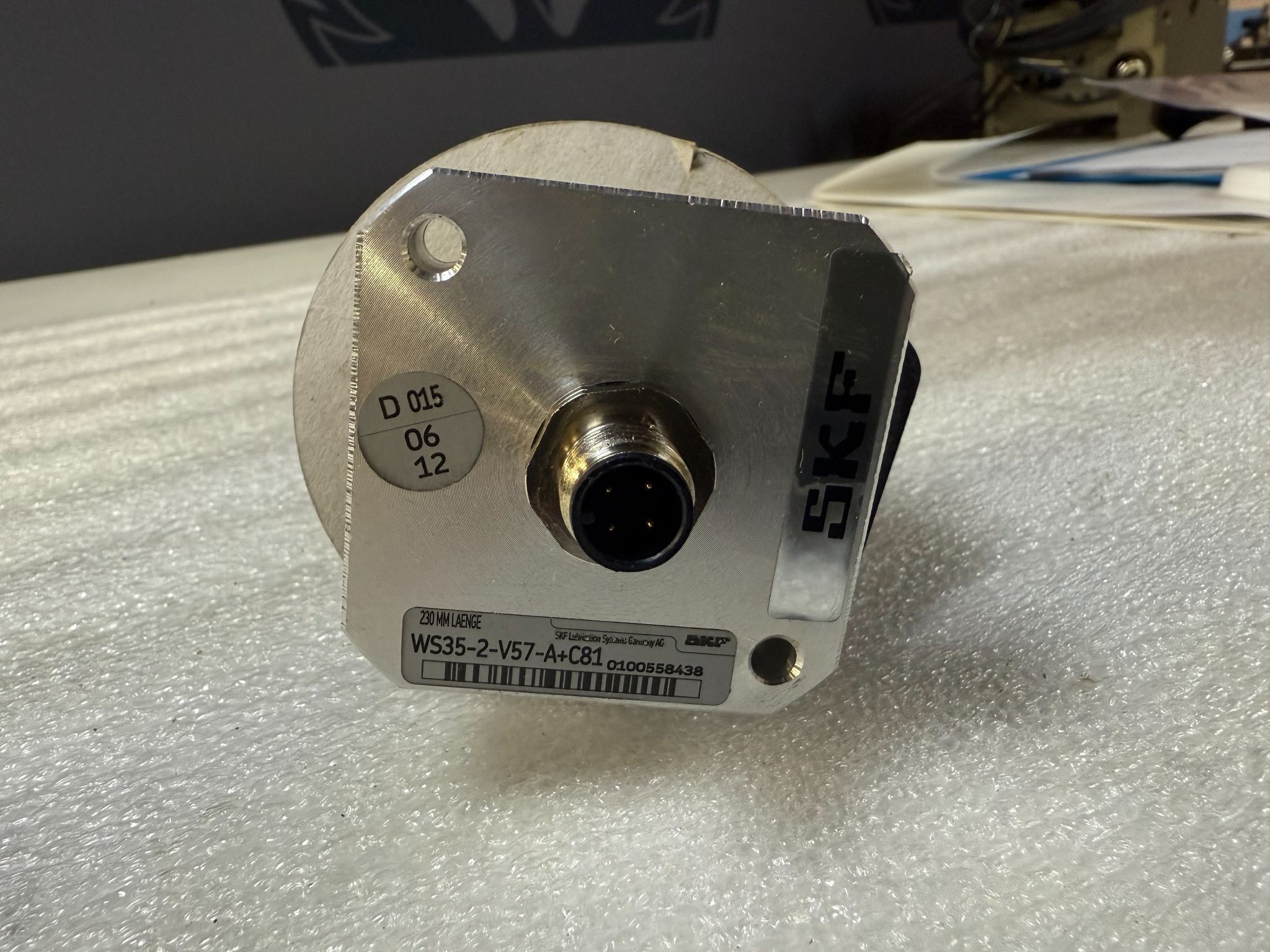 SKF WS35-2-V57-A+C81 Fill Level Switch 230mm NEW 1