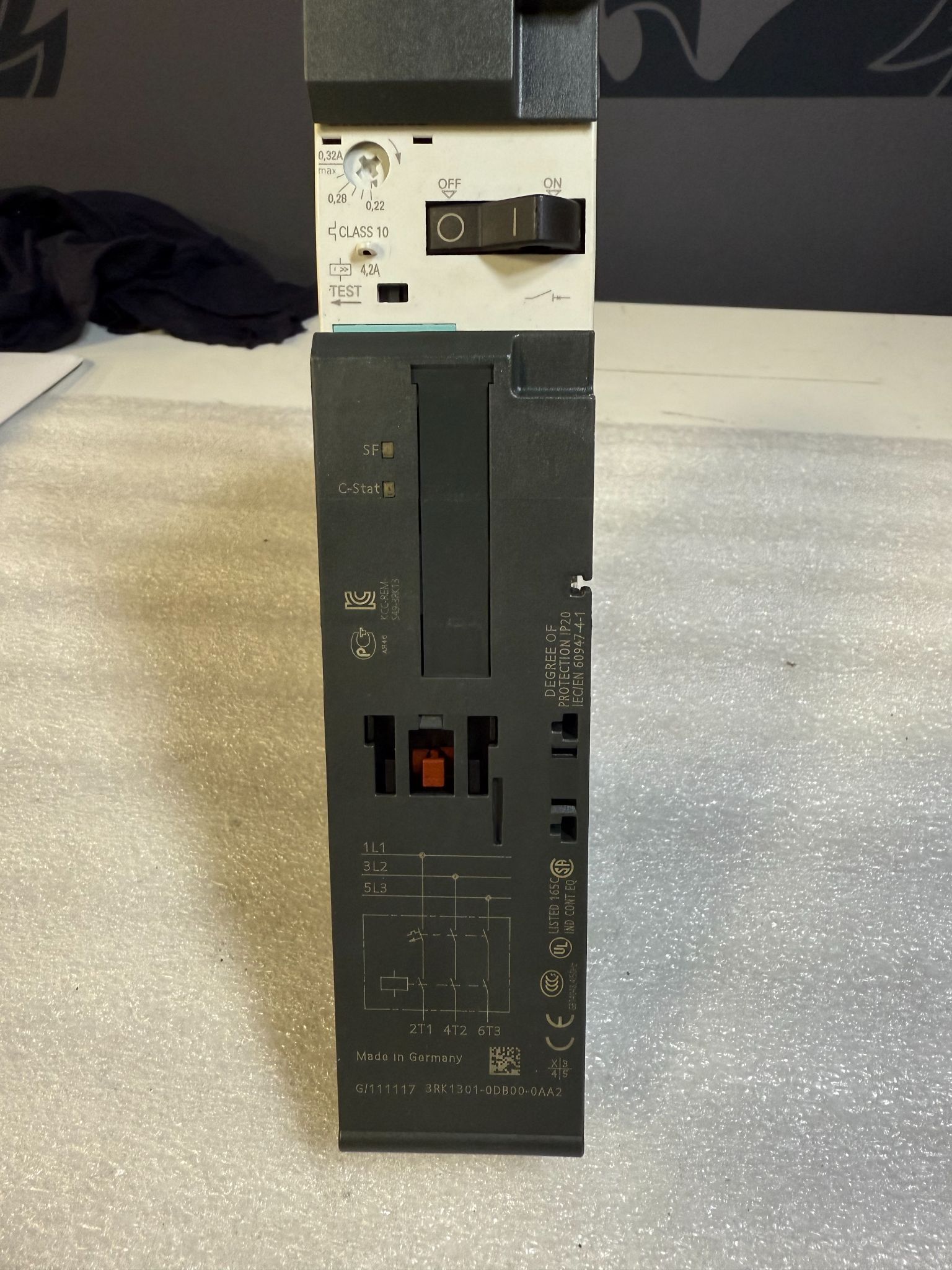 SIEMENS 3RK1301‑0DB00‑0AA2 DS1‑X Motor Starter USED 3