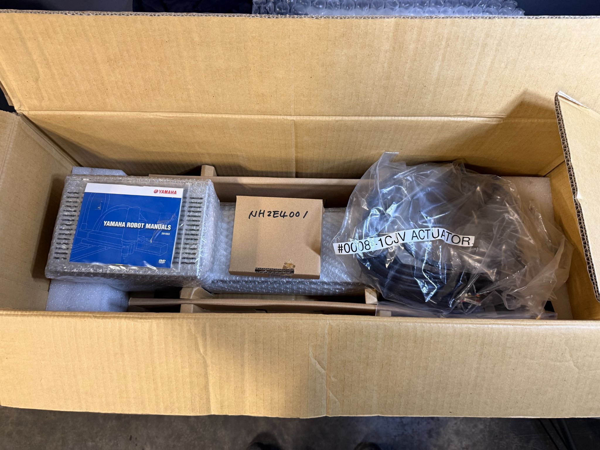 YAMAHA F14H10‑400 Single Axis Robotic Linear Actuator NEW 0