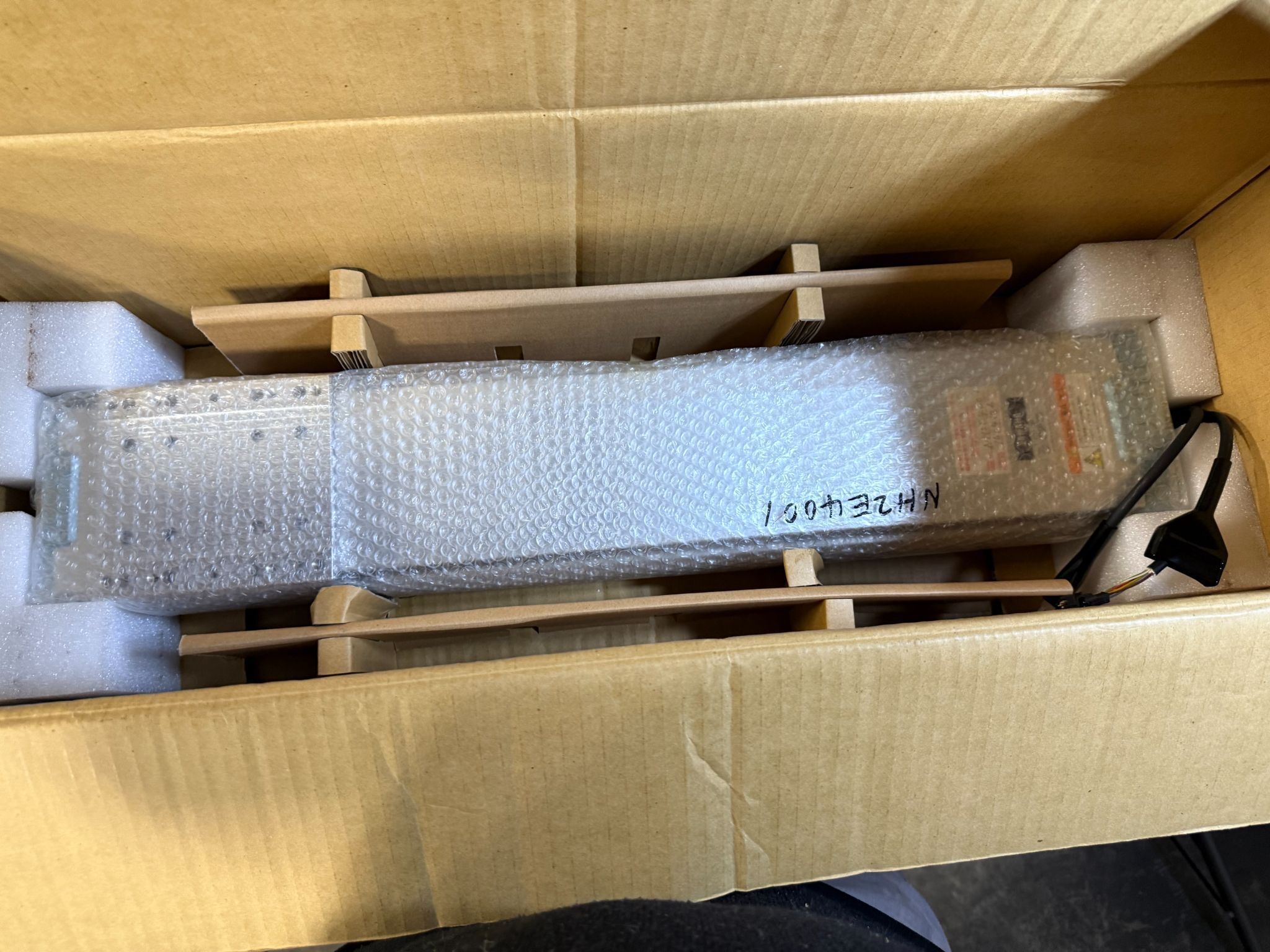 YAMAHA F14H10‑400 Single Axis Robotic Linear Actuator NEW 7