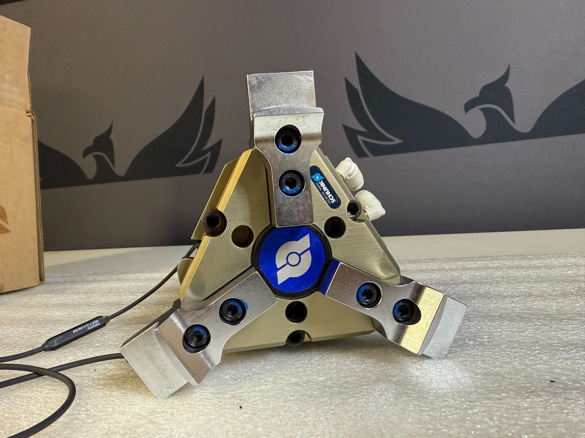 SCHUNK DDF‑2‑31 Rotary Feed‑Through Gripper Assembly USED 5