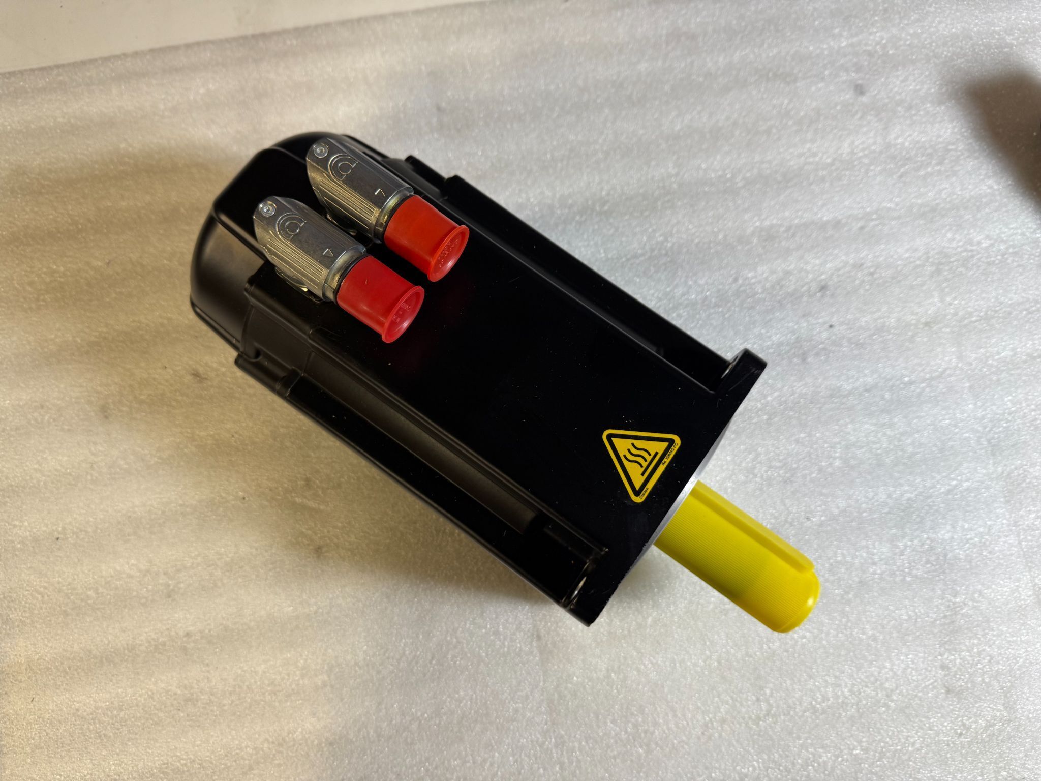 PROMESS AKM64K‑ANA2R‑70 3‑Phase PM Servo Motor NEW 0