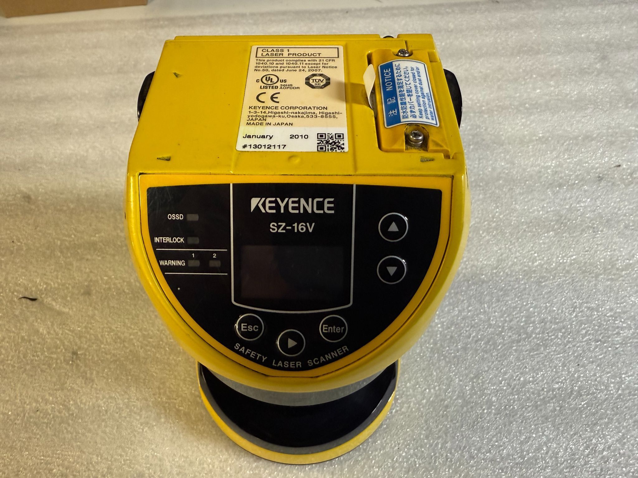 KEYENCE SZ‑16V Safety Laser Scanner 24VDC USED 1