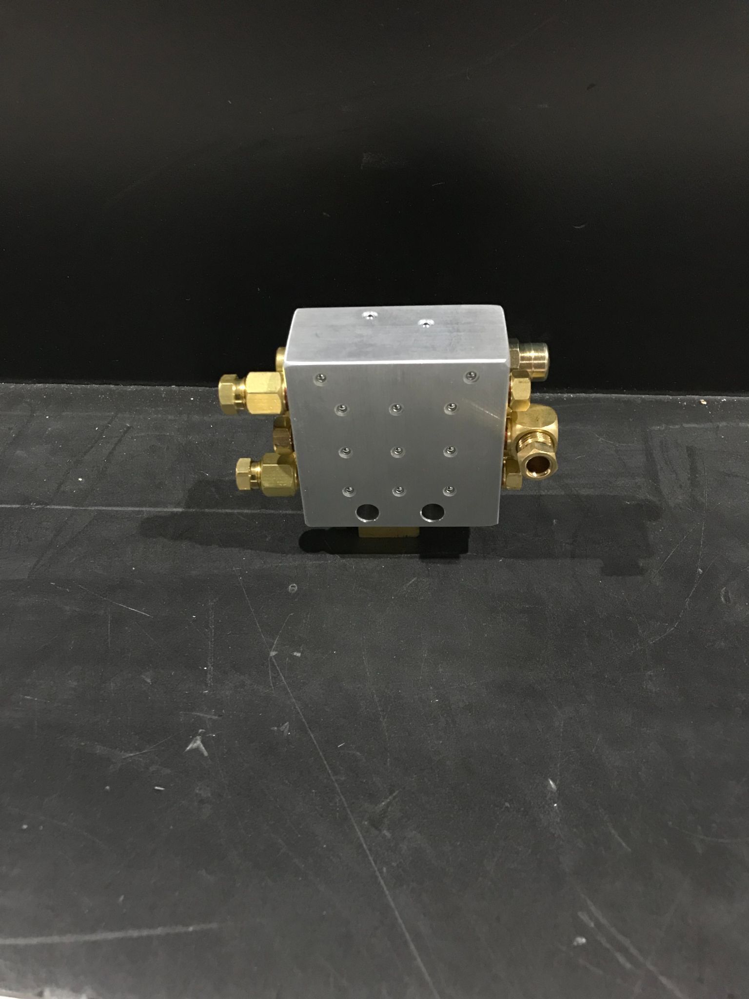 CHEN YING V06C9014 Multi-Port Lubrication Divider Valve NEW 0