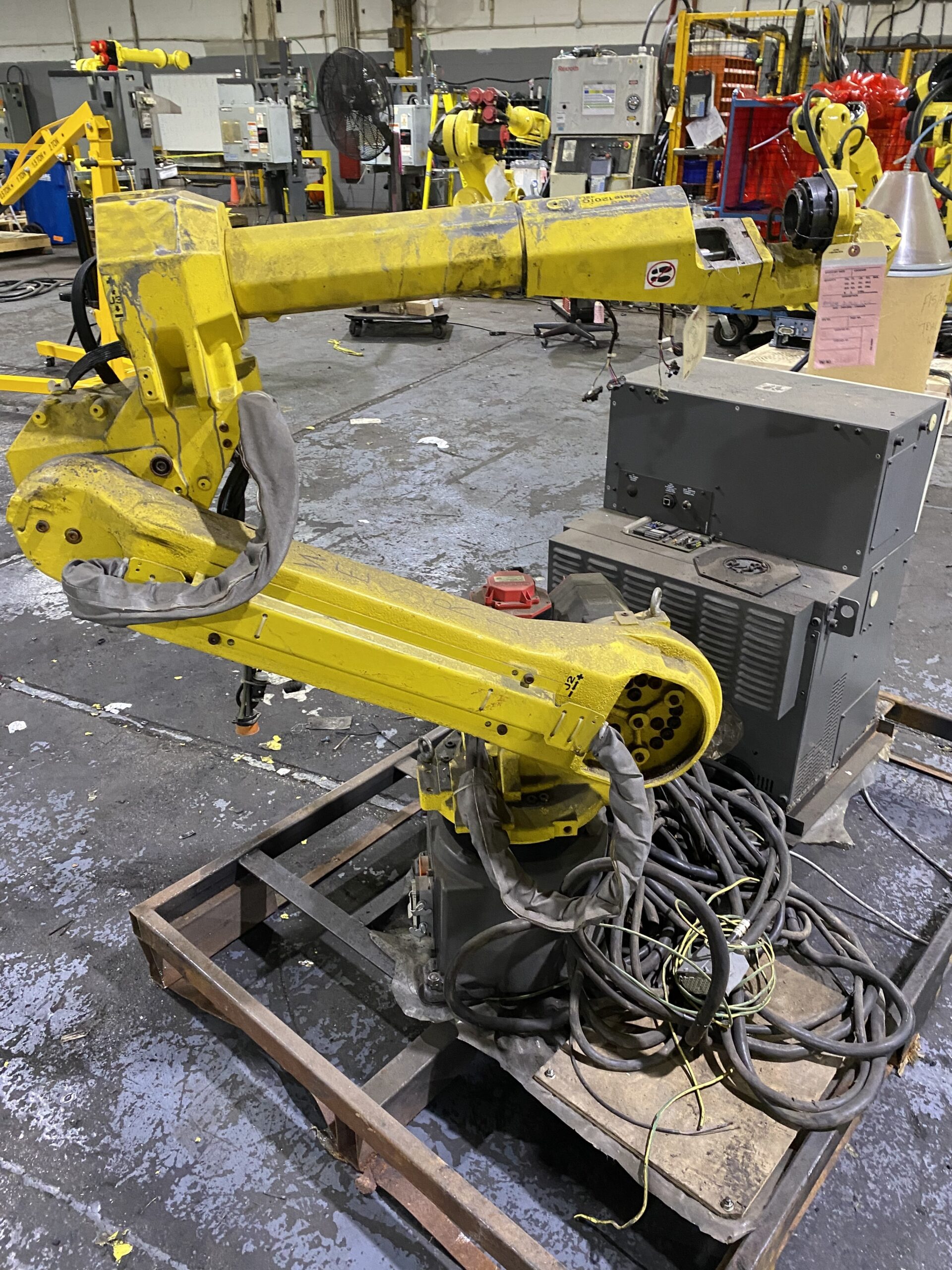 FANUC - ArcMate 120iC/12L w/ R-30iB PARTS ONLY 1