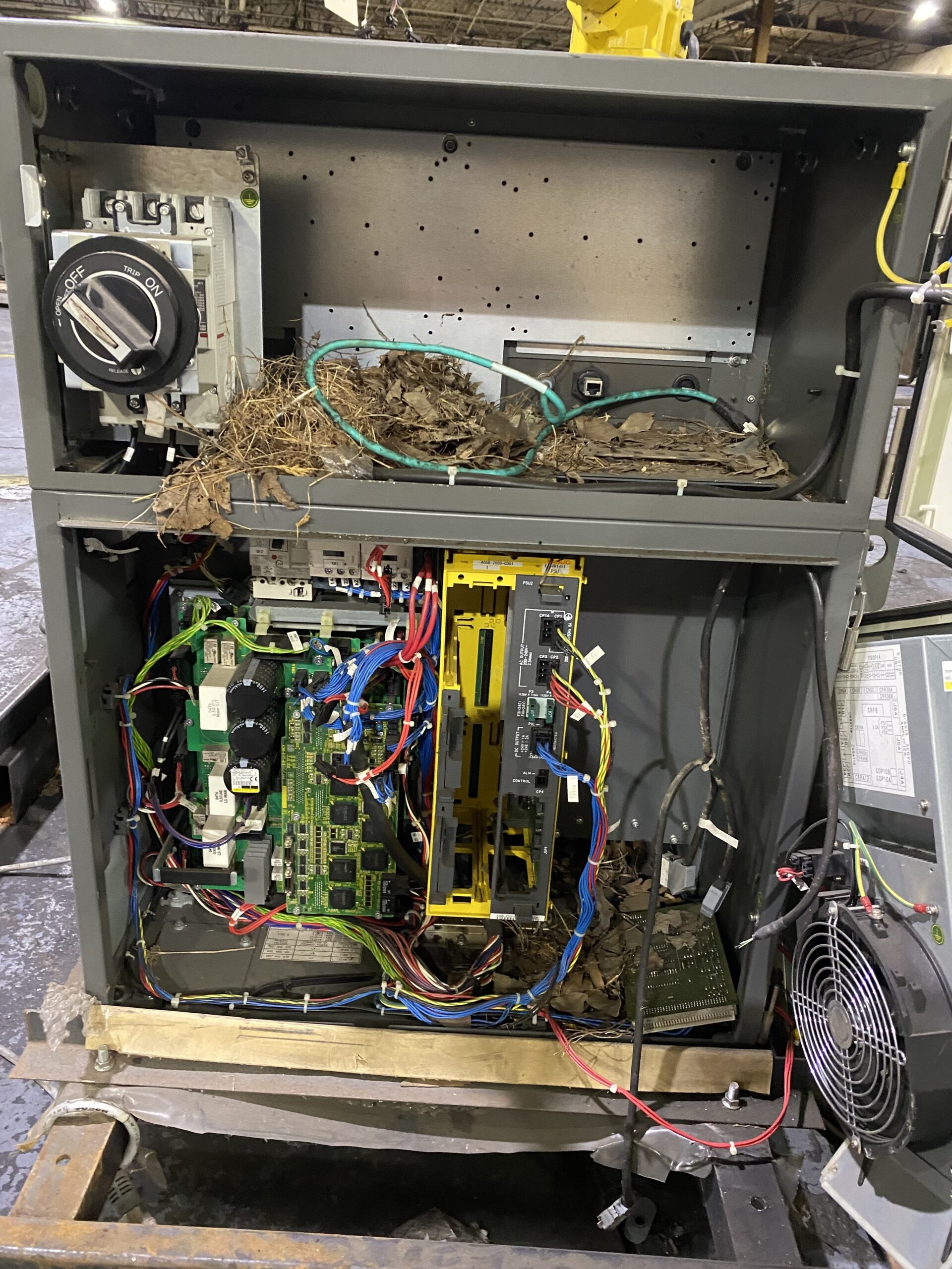 FANUC - ArcMate 120iC/12L w/ R-30iB PARTS ONLY 5