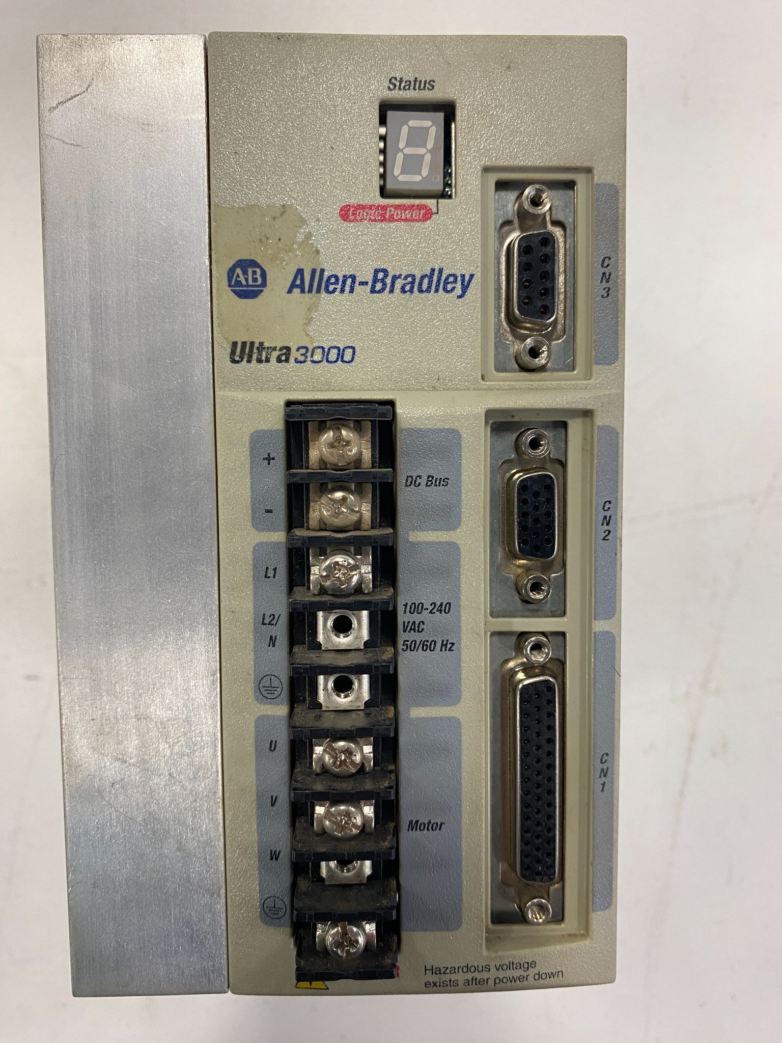 Allen-Bradley 2098-DSD-020/C Ultra3000 Servo Drive 120-240VAC USED 0