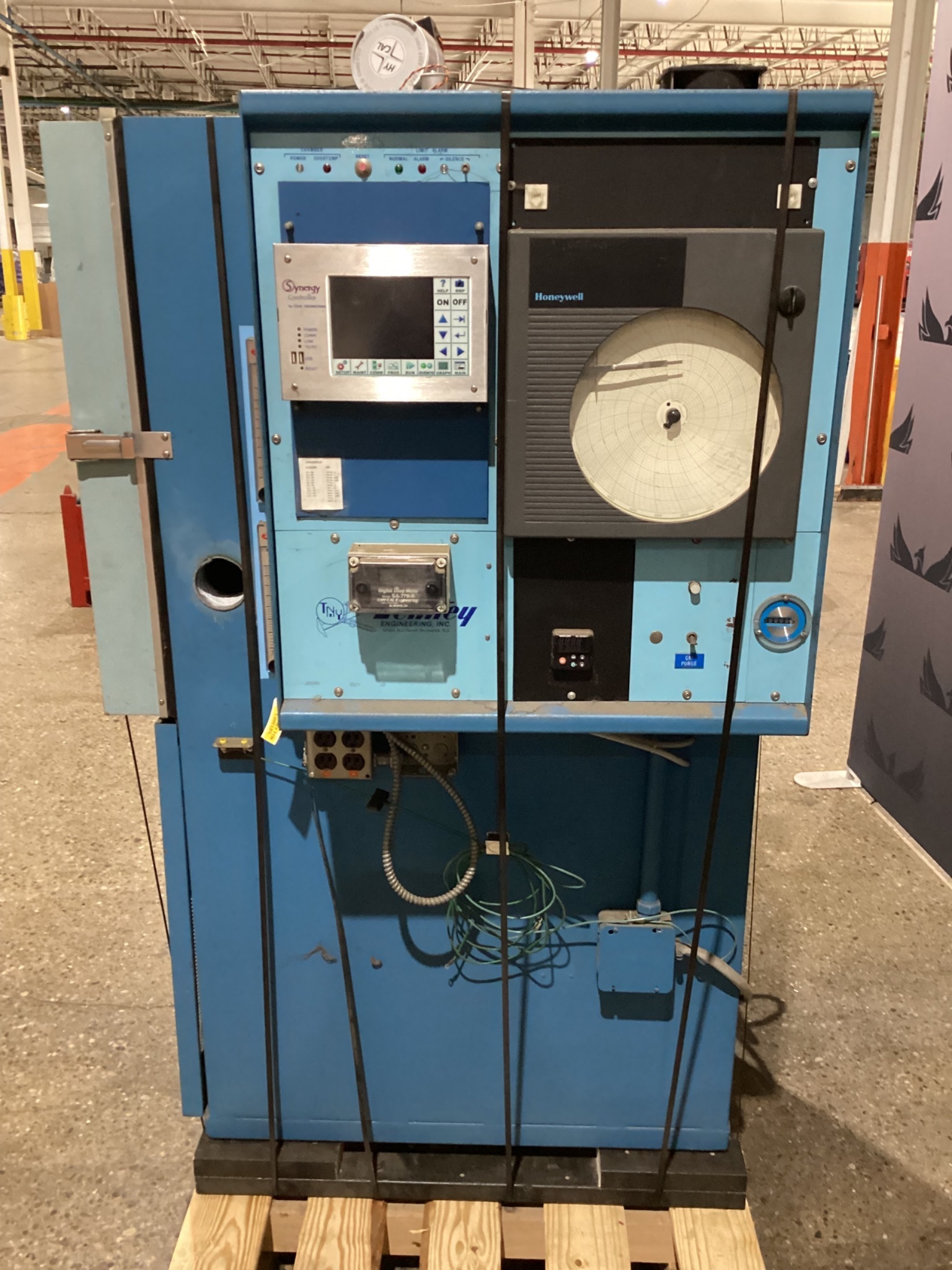 TENNEY TTC-220-I Environmental Test Chamber USED 1