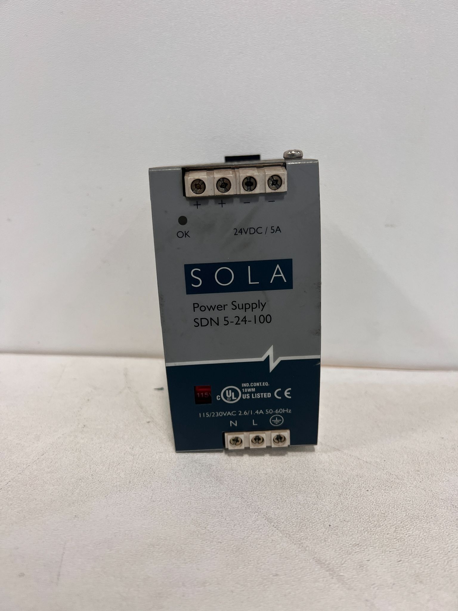 SOLA SDN 5-24-100 24VDC 5A Power Supply USED 0