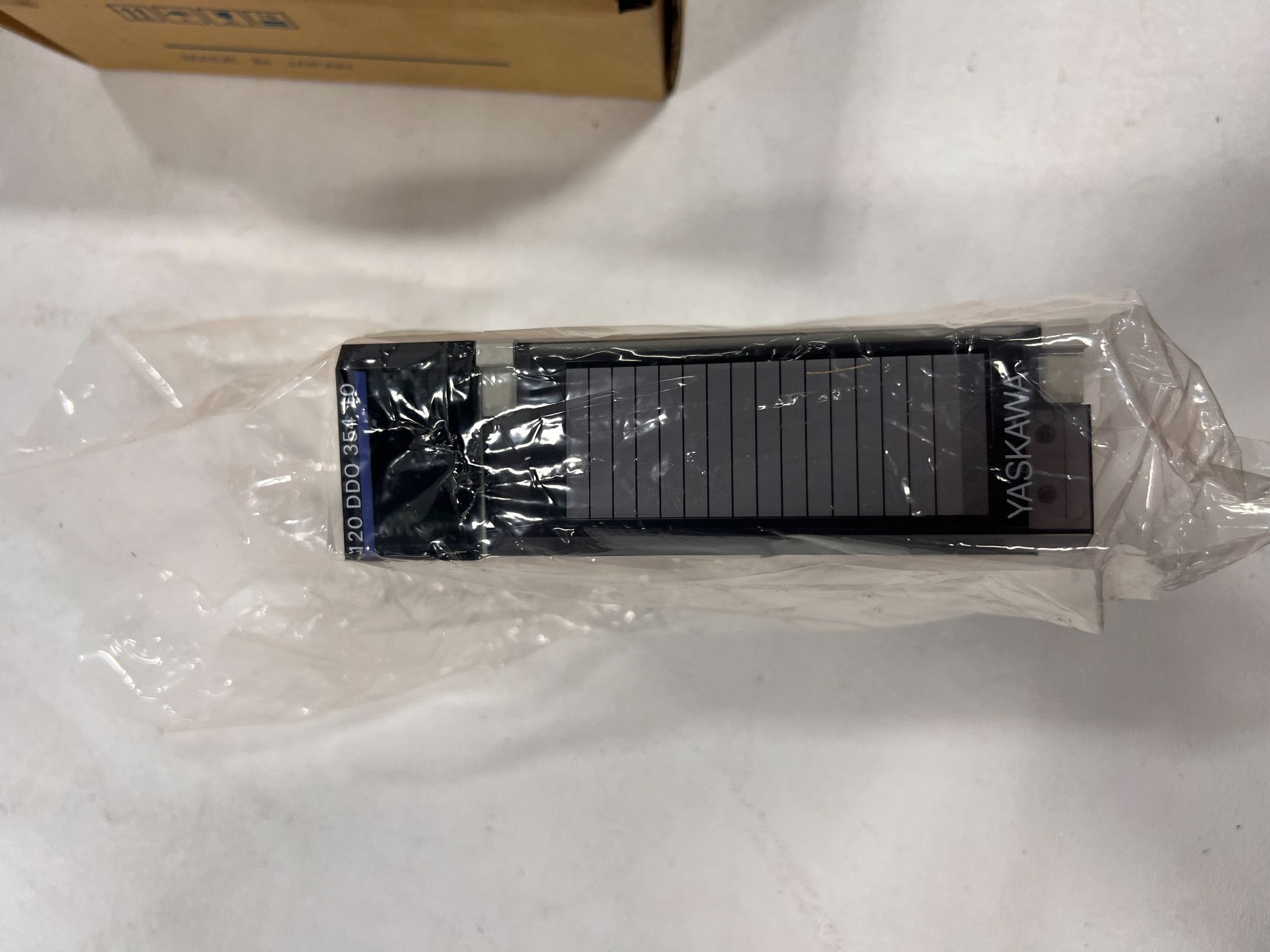 YASKAWA JAMSC-120DD035410 MEMOCON GL120 Digital Output Module NEW 3