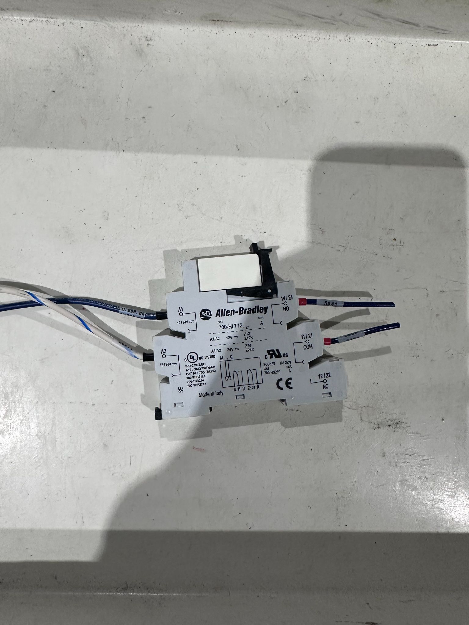 ALLEN-BRADLEY 700-HLT12 Timing Relay Module USED 1