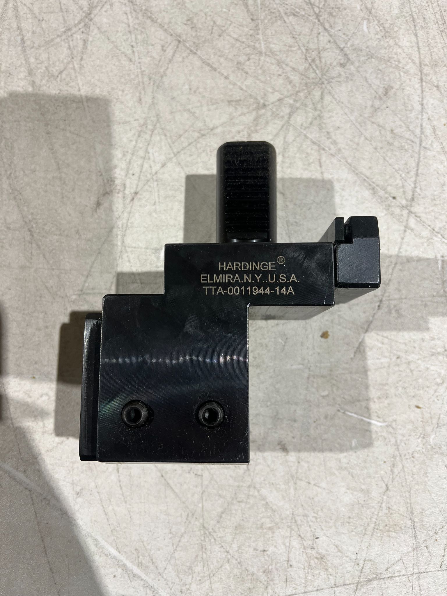 HARDINGE TTA001194414A Round Tool Holder 1-1/4" RH NEW 1
