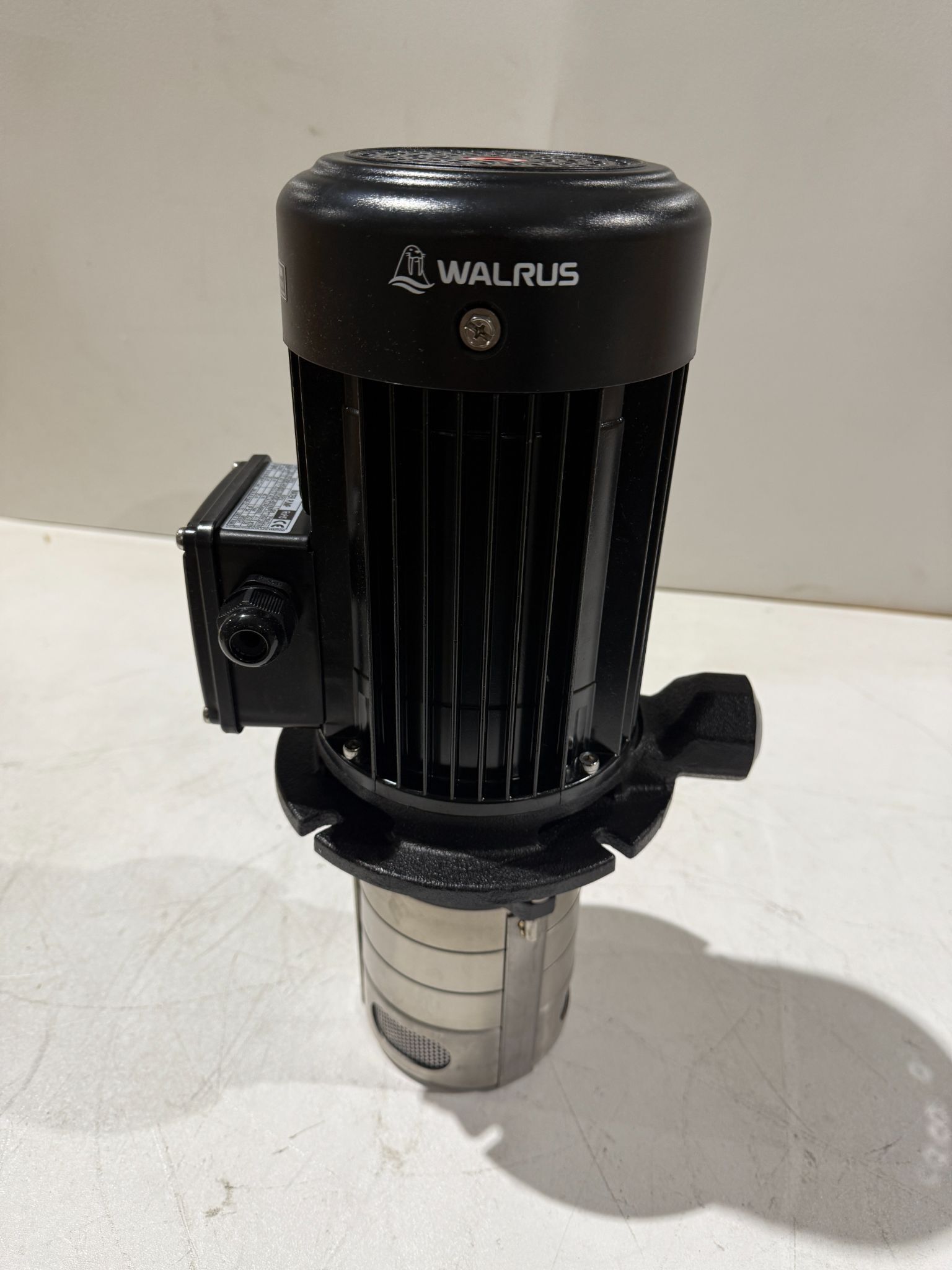 Walrus TPHK4T3-3 Coolant Pump 3 Phase 480V NEW 4