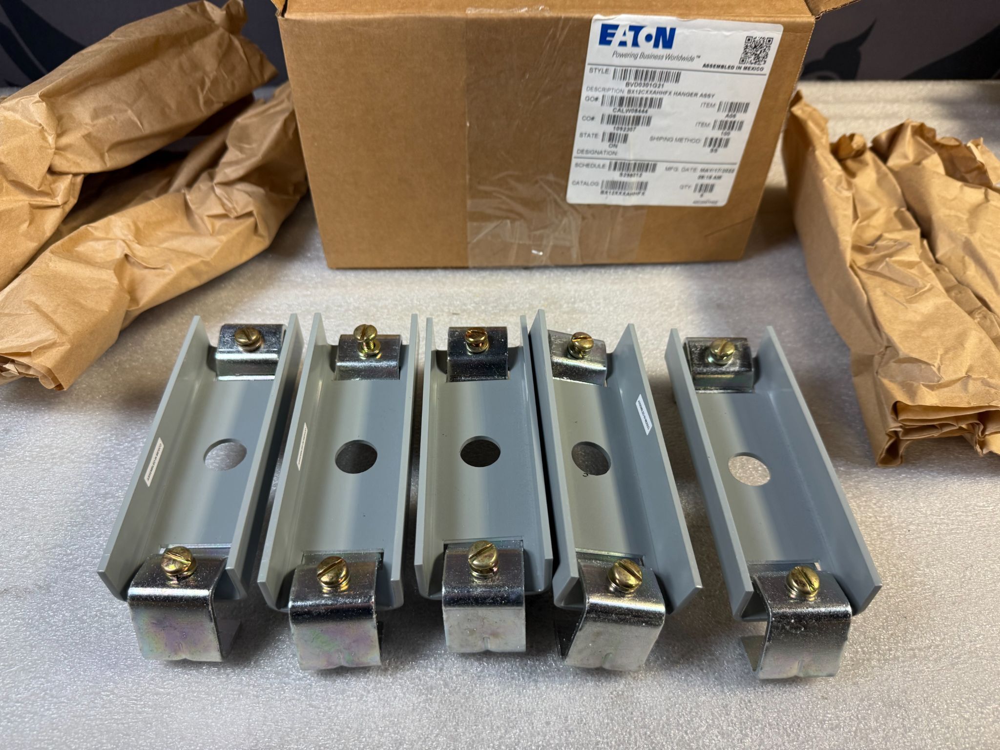 EATON BVD0301G21 Hanger Assembly NEW (5‑Pack) 2