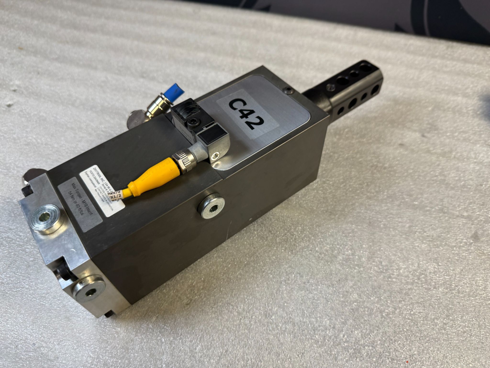 ZAYTRAN LSA‑95‑G‑25‑SEN‑TRK Shot Pin Actuator USED 3