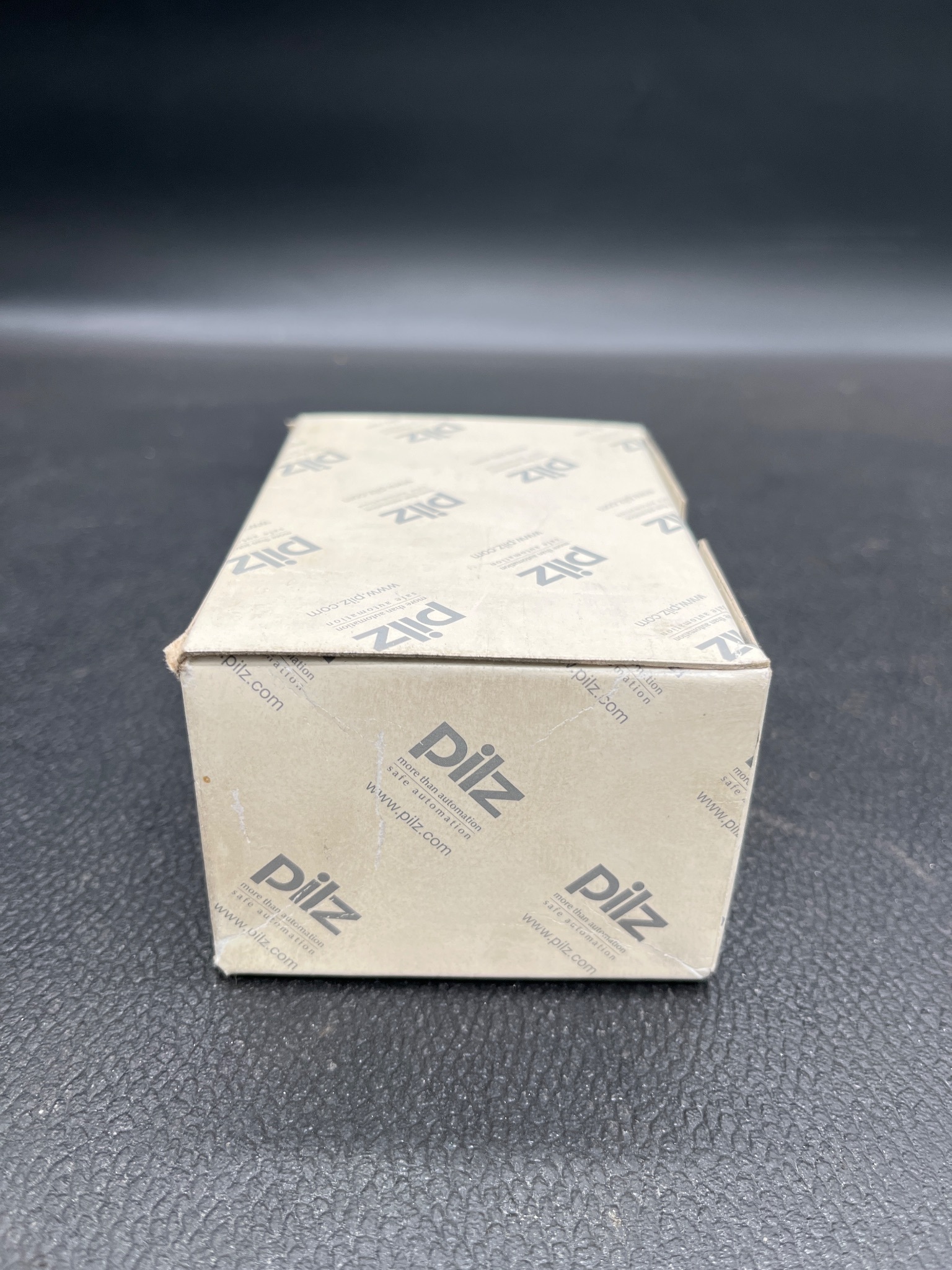 PILZ 474595 PNOZ 5 Safety Relay 115–120VAC 2NO NEW 3