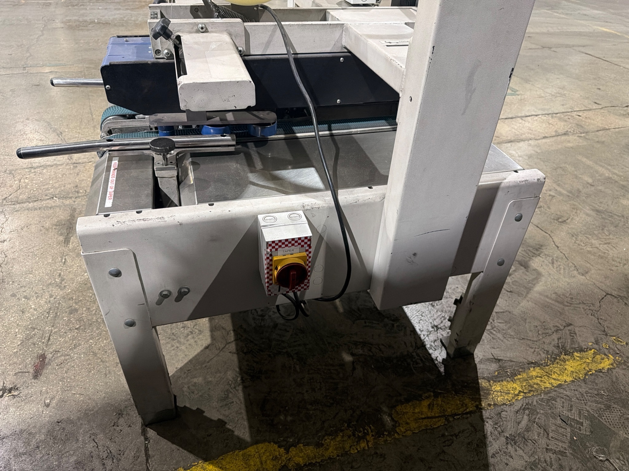 Tufflex USA-2324-TB Tape Application Machine Automatic Label Applicator USED 2