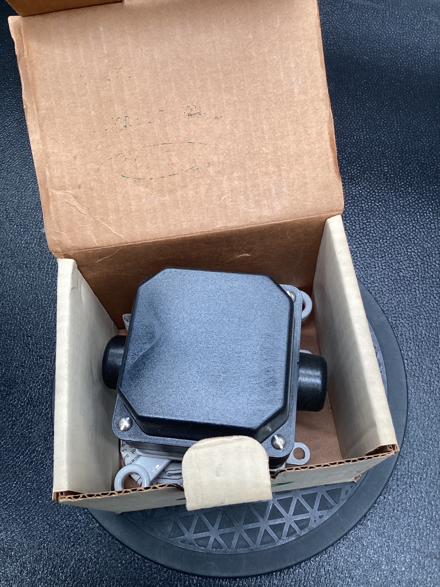 REES 04945-000 Rope Operated Sequence Switch 4X Outdoor NEW 4