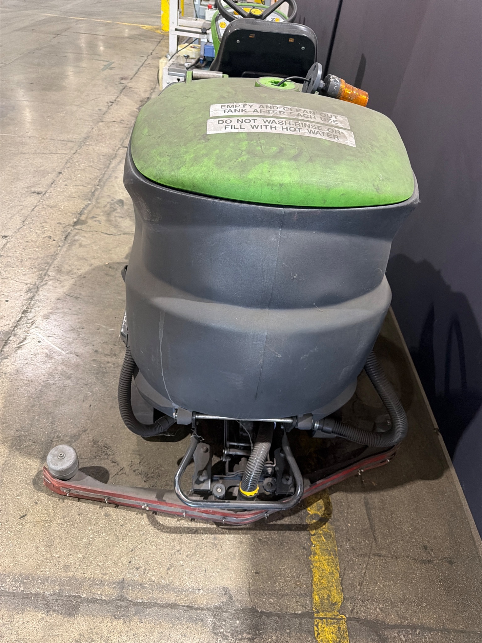 IPC CT230 Ride-On Floor Scrubber USED 1