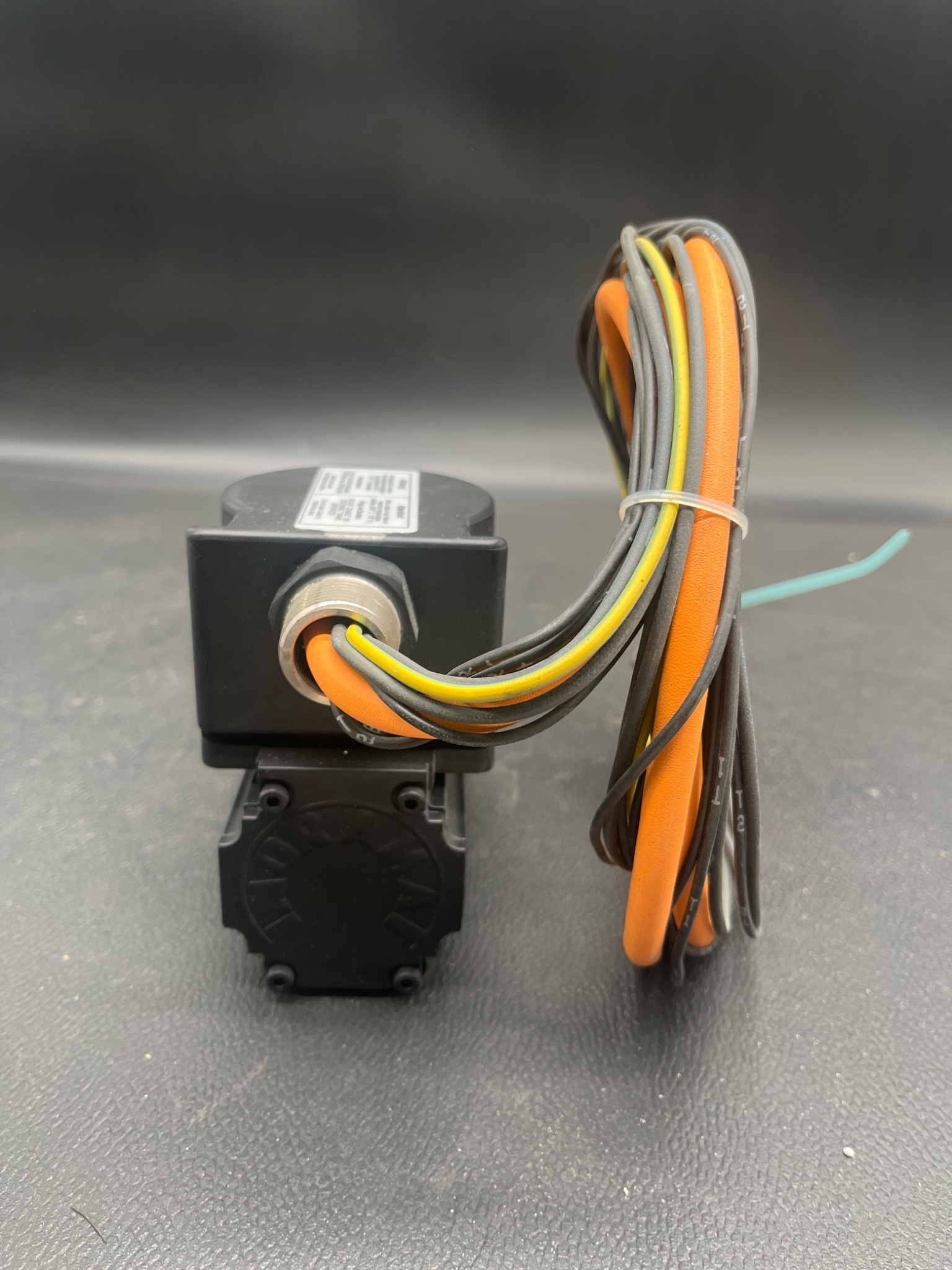 REXROTH MKE037B-144-GP0-BUNN Servo Motor 3-Phase NEW 1