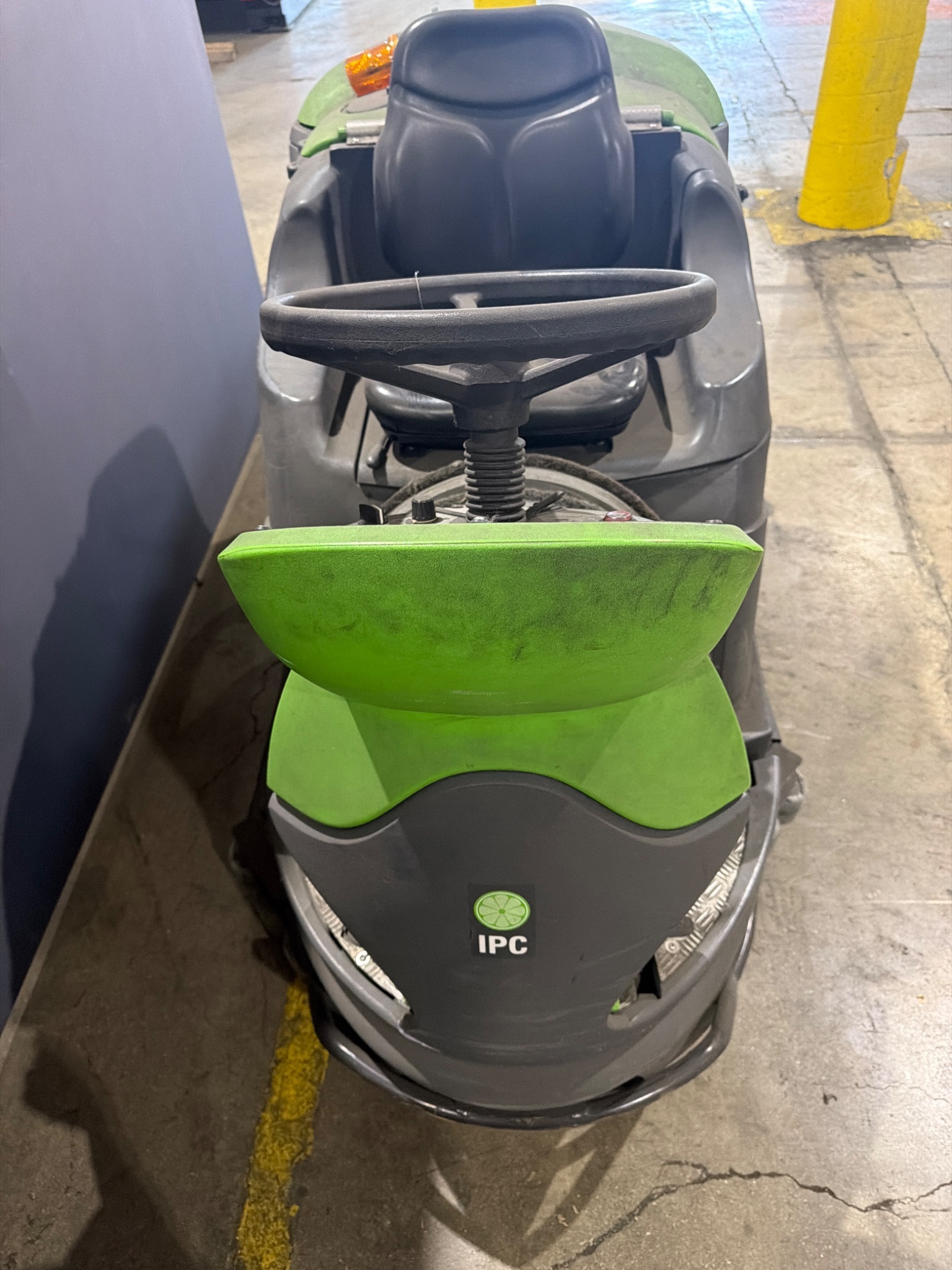 IPC CT230 Ride-On Floor Scrubber USED 3