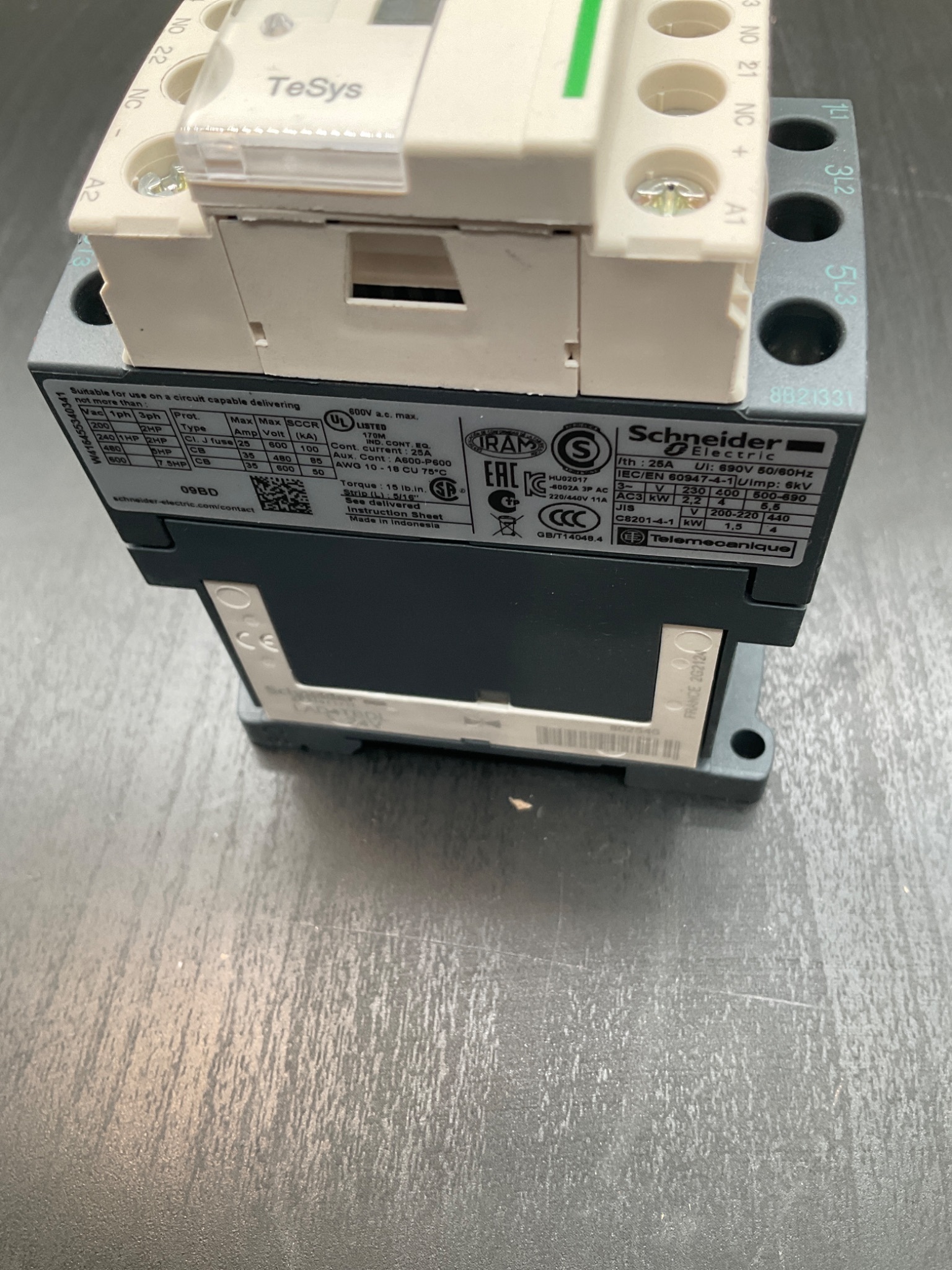 SCHNEIDER ELECTRIC LAD4TBDL Contactor 24V USED 3