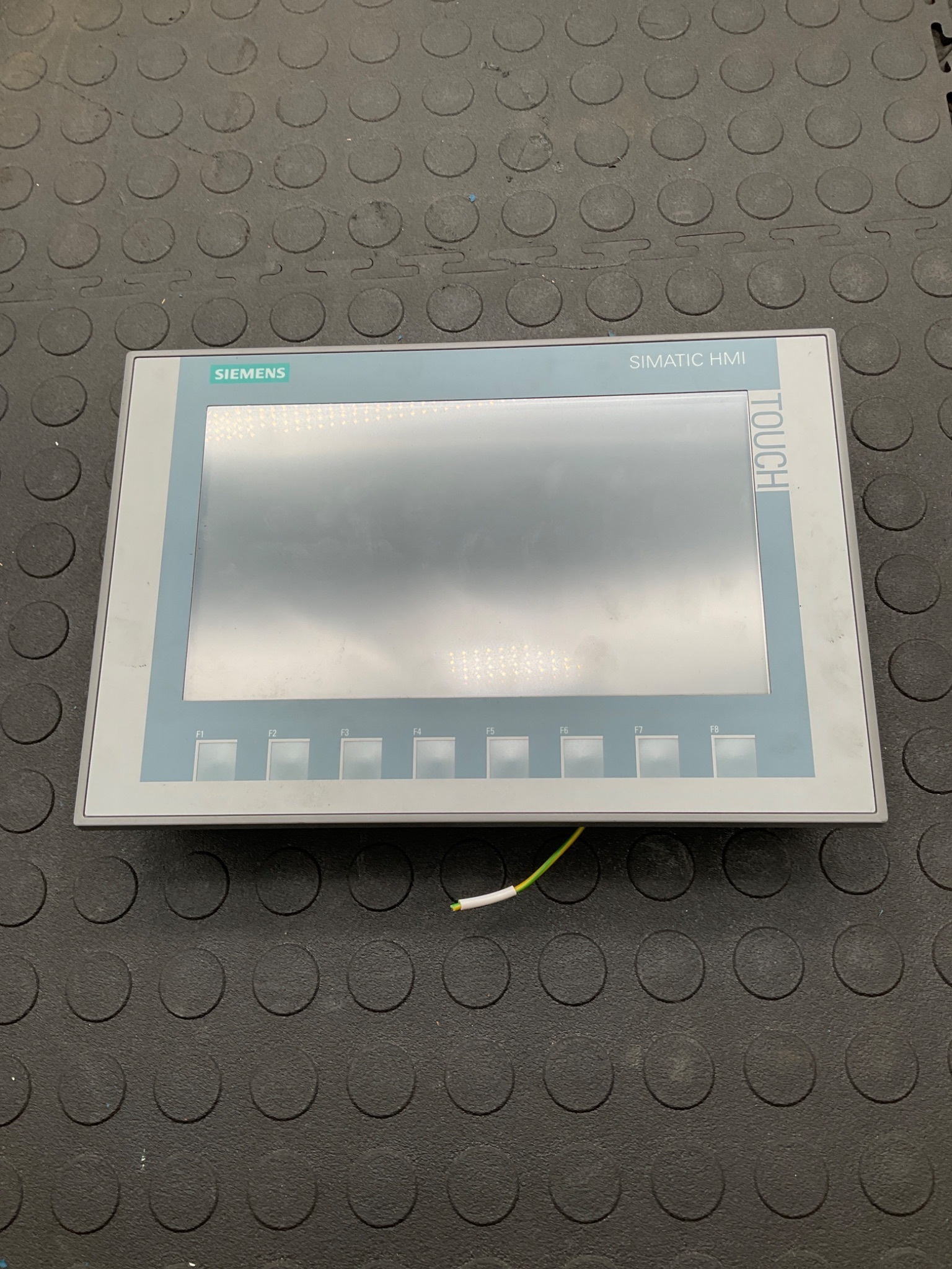 SIEMENS 6AV2123-2JB03-0AX0 KTP900 Basic HMI Touch Panel USED 0