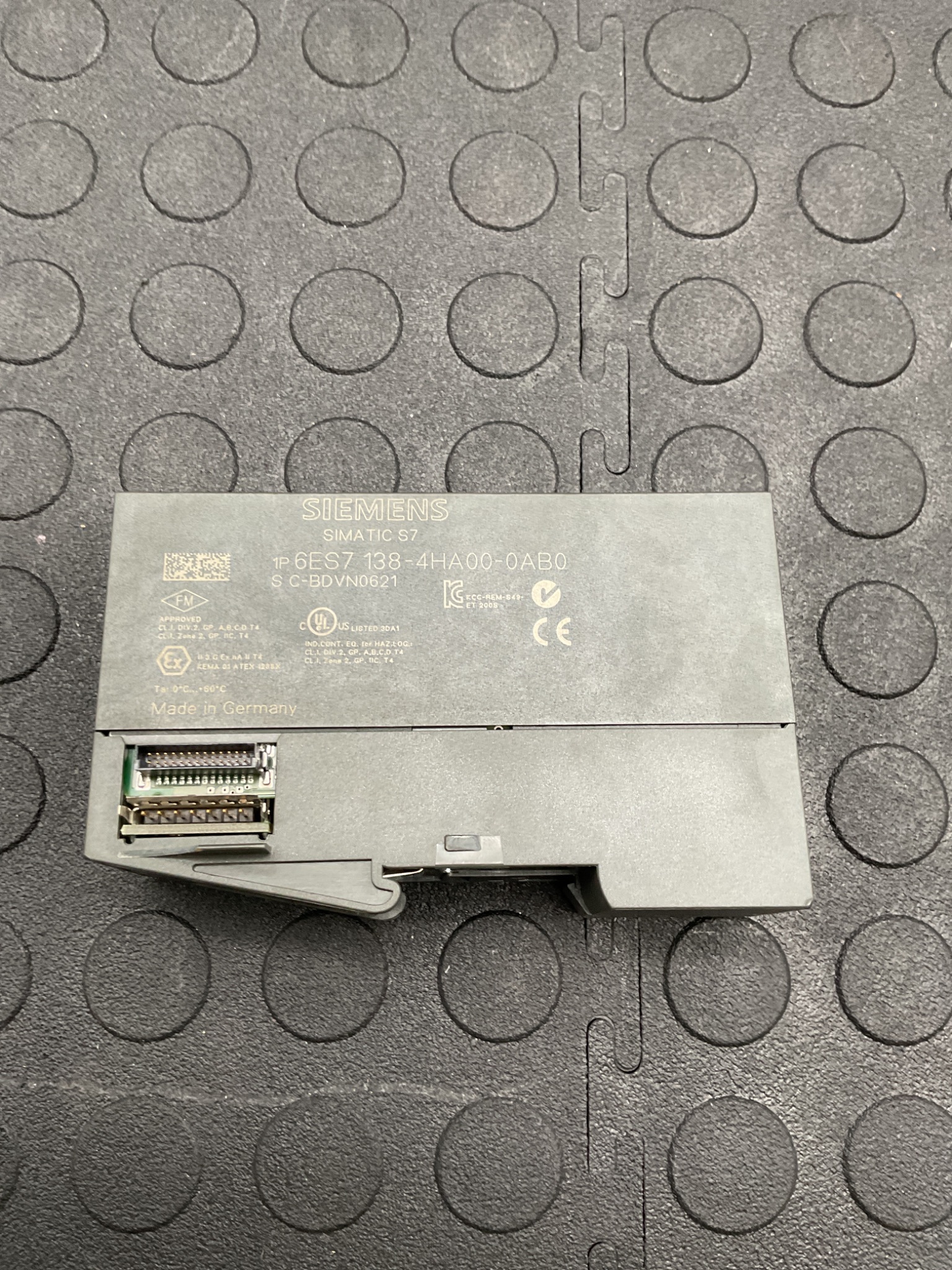 SIEMENS 6ES7 138-4HA00-0AB0 SIMATIC ET200S PROFIBUS Interface Module USED 2