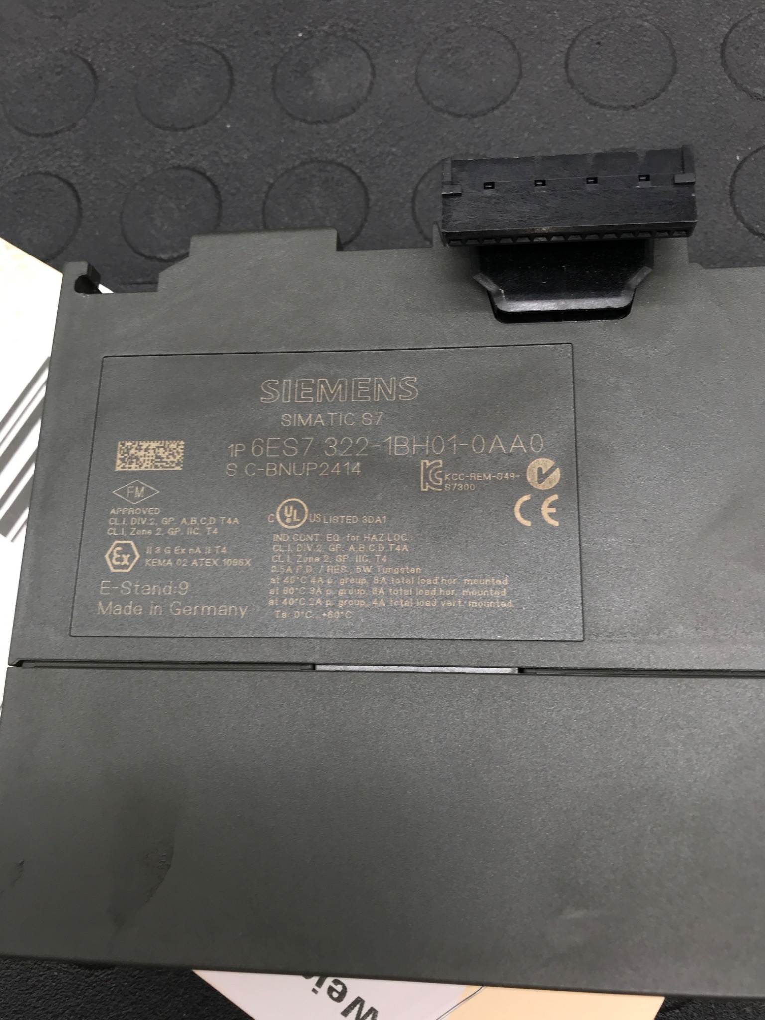 SIEMENS 6ES7 322-1BH01-0AA0 SIMATIC S7-300 Digital Output Module 16x24VDC 0.5A USED 2