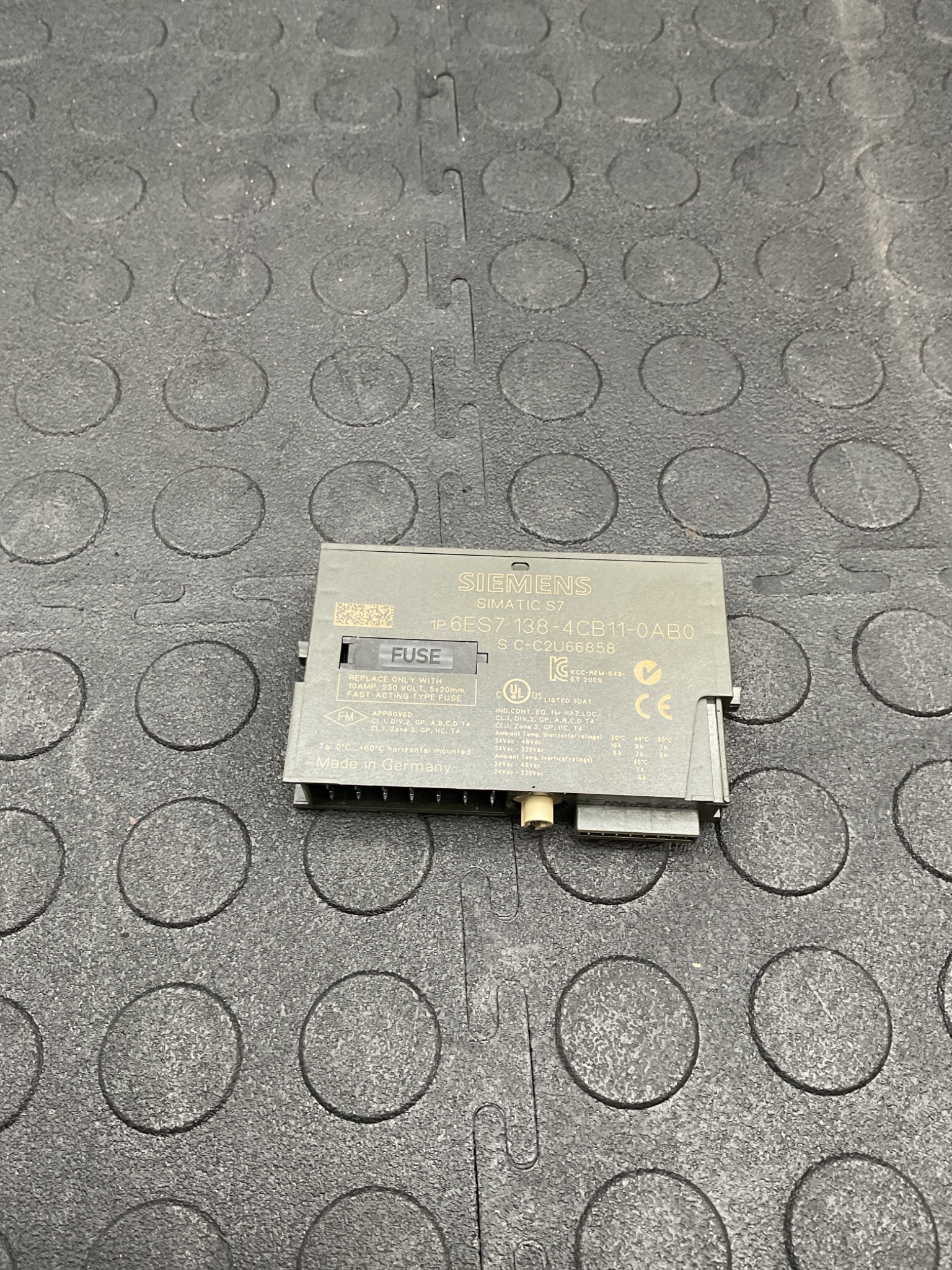 SIEMENS 6ES7 138-4CB11-0AB0 SIMATIC ET200S PM-E Power Module USED 1