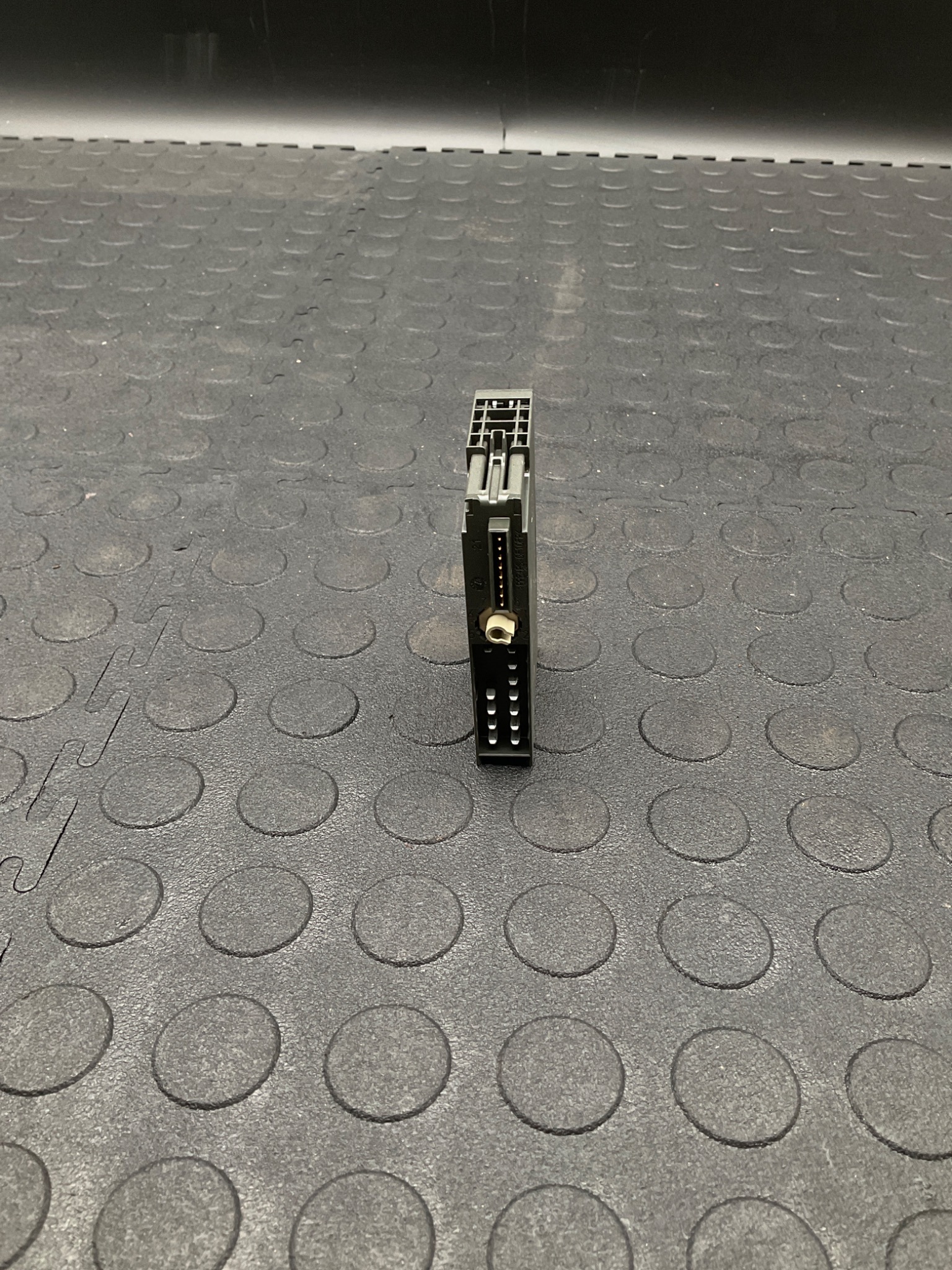 SIEMENS 6ES7 138-4CB11-0AB0 SIMATIC ET200S PM-E Power Module USED 4