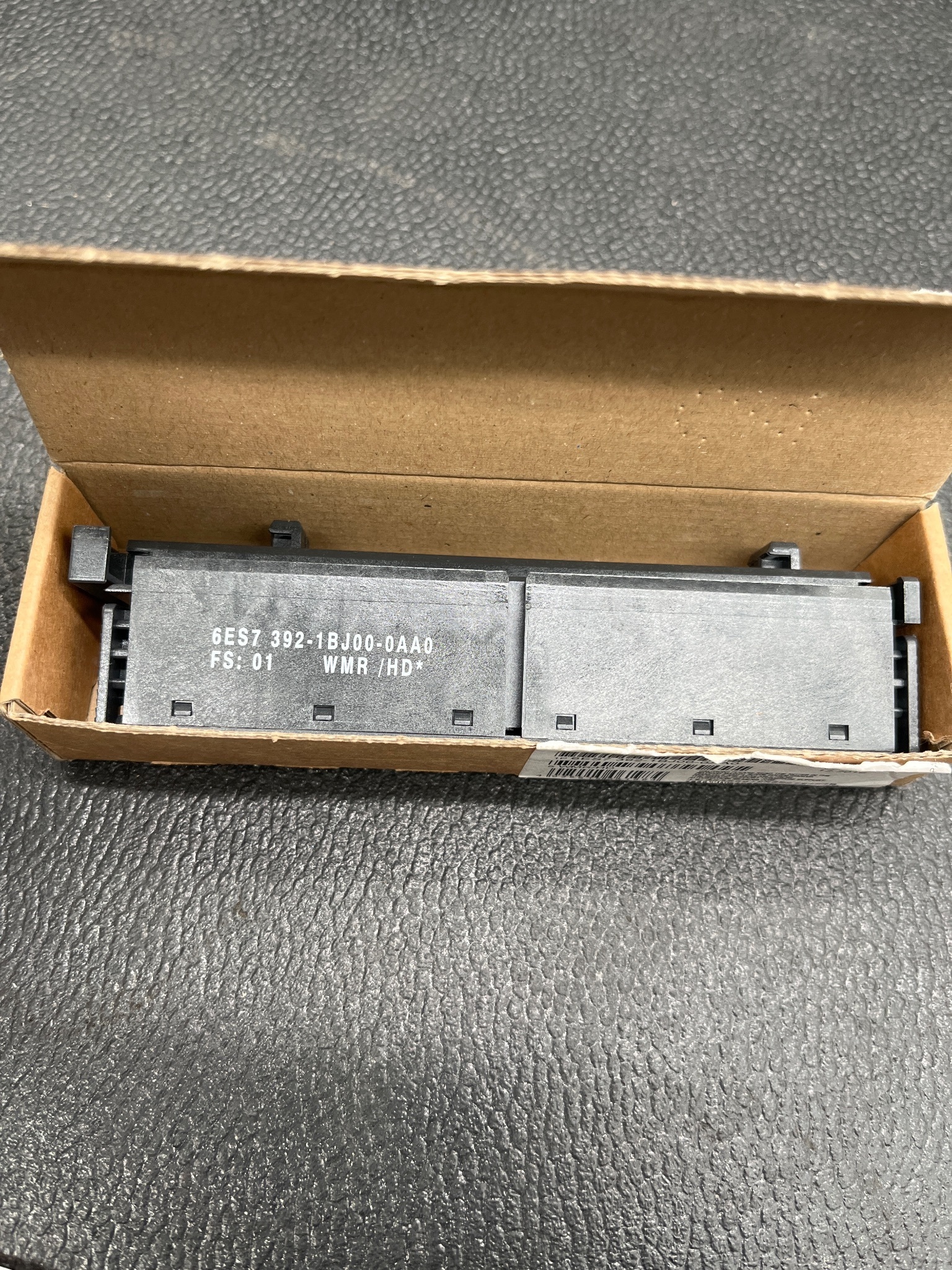 SIEMENS 6ES7 392-1BJ00-0AA0 SIMATIC S7-300 Front Connector Module NEW 5
