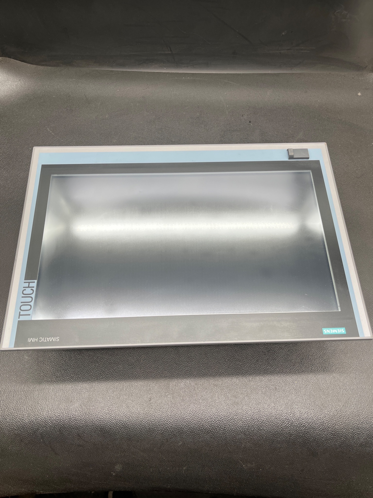 SIEMENS 6AV7260‑2GM41‑0BX6 SIMATIC IPC677D 22" Touch Panel PC USED 0