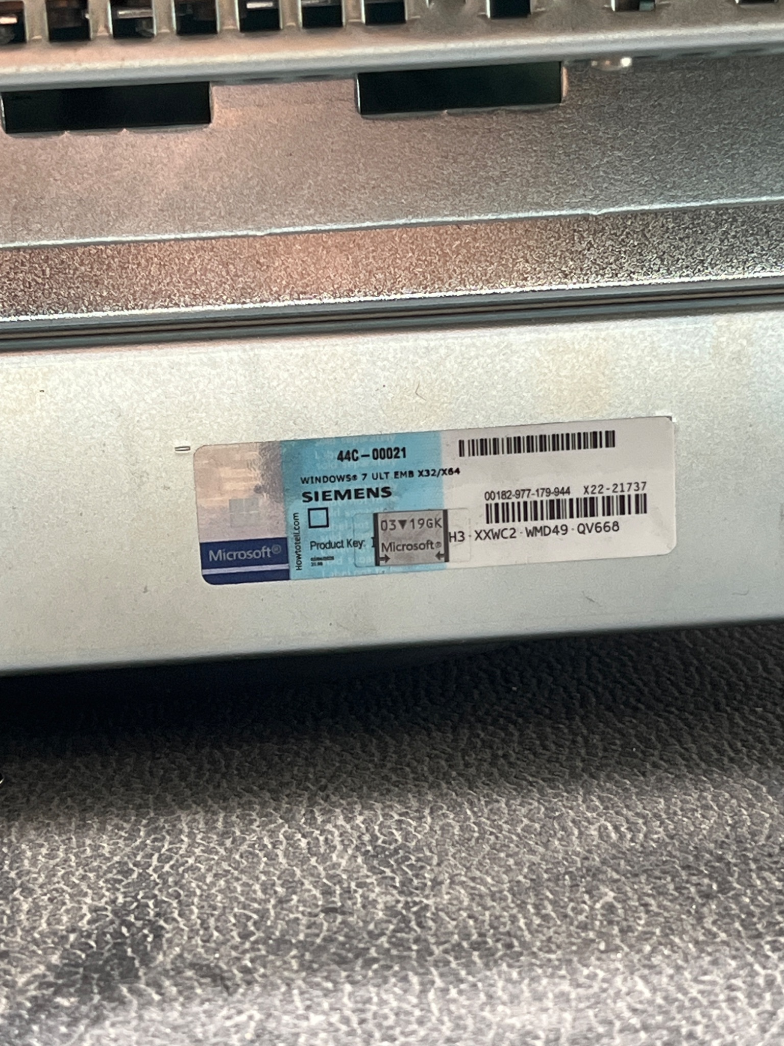 SIEMENS 6AV7260‑2GM41‑0BX6 SIMATIC IPC677D 22" Touch Panel PC USED 4