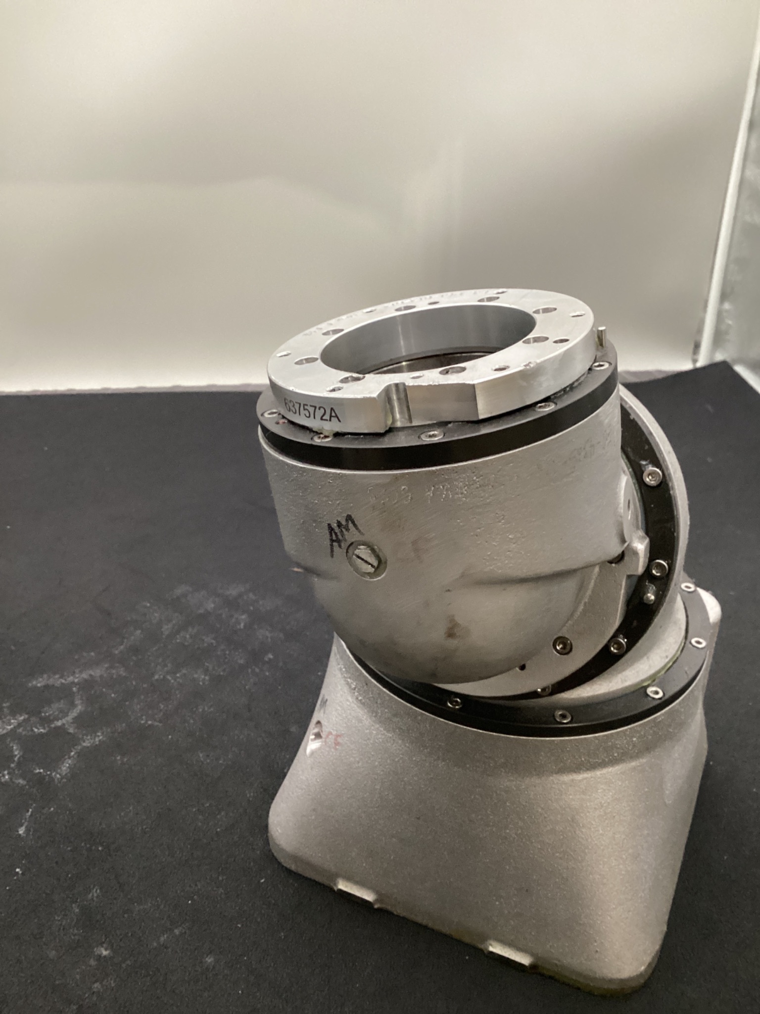 FANUC EO-3461-012-014 P-250iA/15 ROBOT WRIST ASSEMBLY 6TH AXIS USED 2