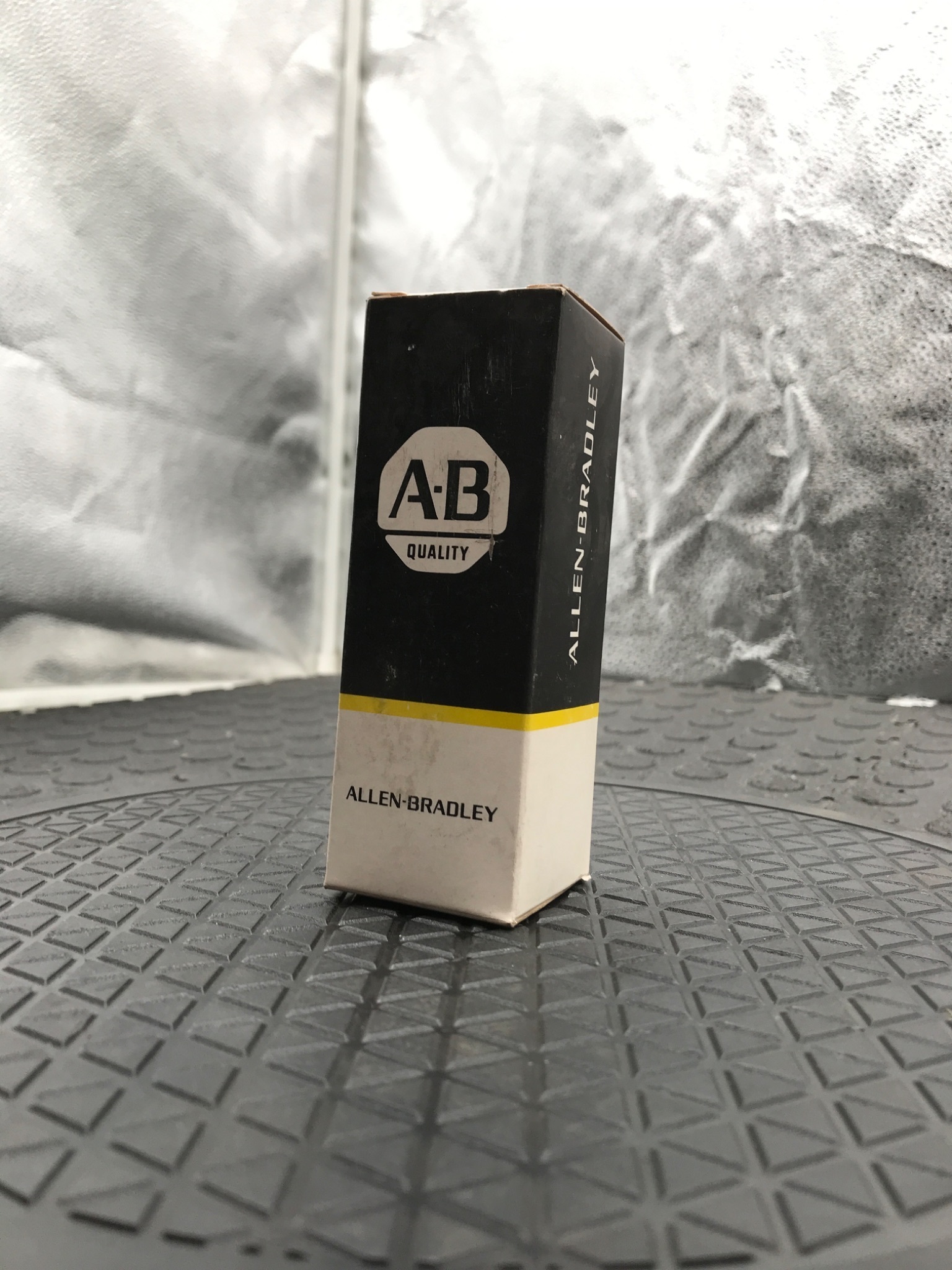 Allen-Bradley 800MR-PT16GK Incandescent Lamp 6V Pilot Light NEW 0