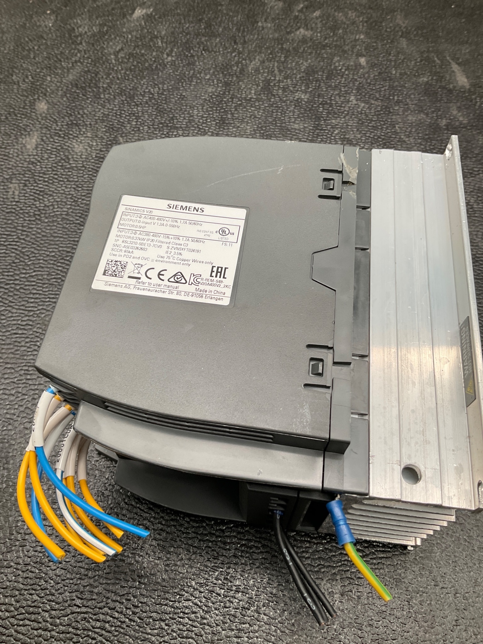 SIEMENS 6SL3210-5BE13-7CV0 SINAMICS V20 Variable Frequency Drive USED 2