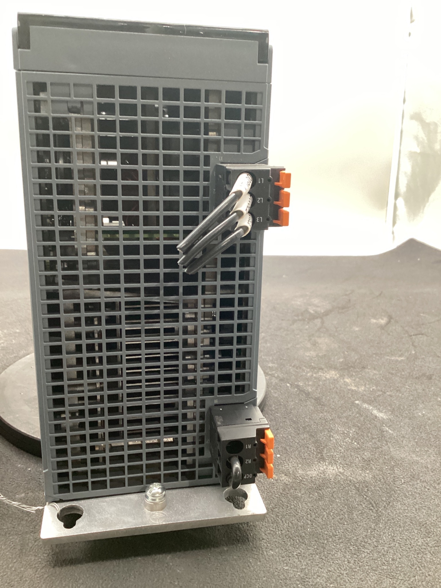 SIEMENS 6SL3210-5HE13-5UF0 SINAMICS V90 Servo Drive USED 2